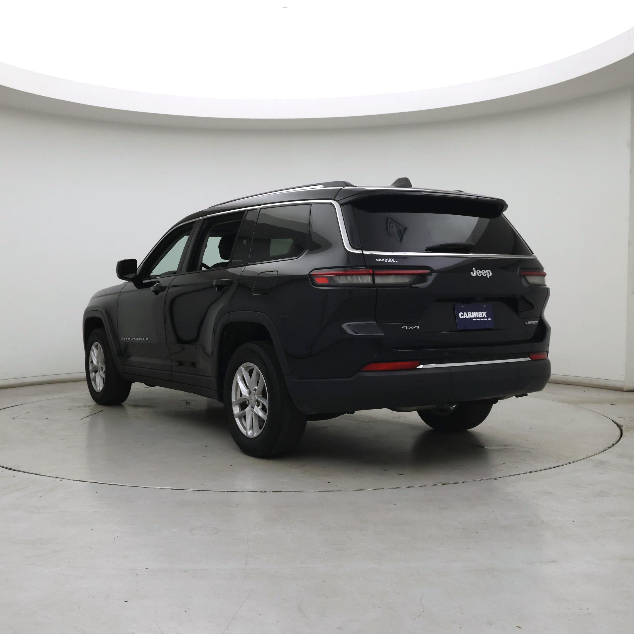 Thumbnail: 2023 Jeep Grand Cherokee L - 2