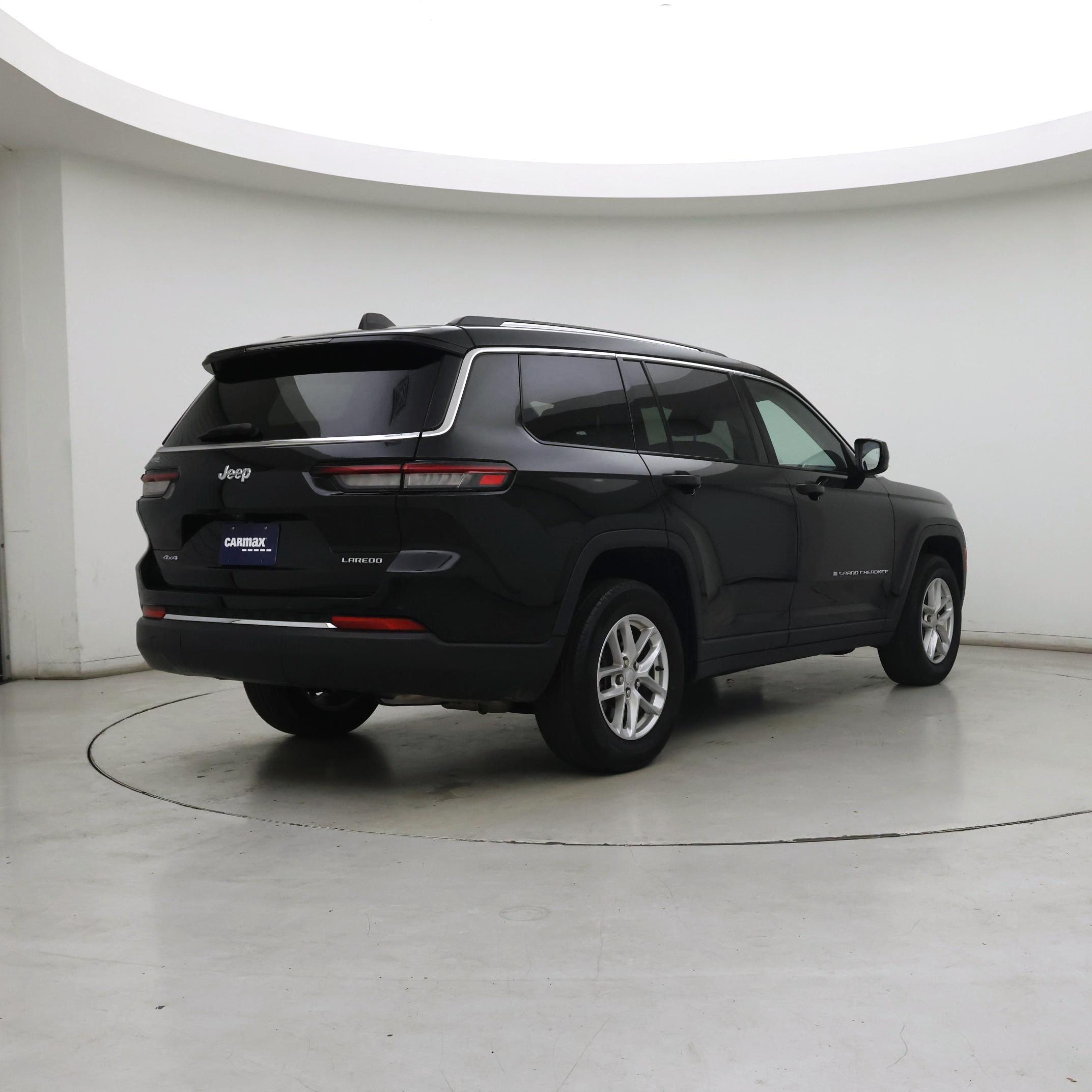 Thumbnail: 2023 Jeep Grand Cherokee L - 8