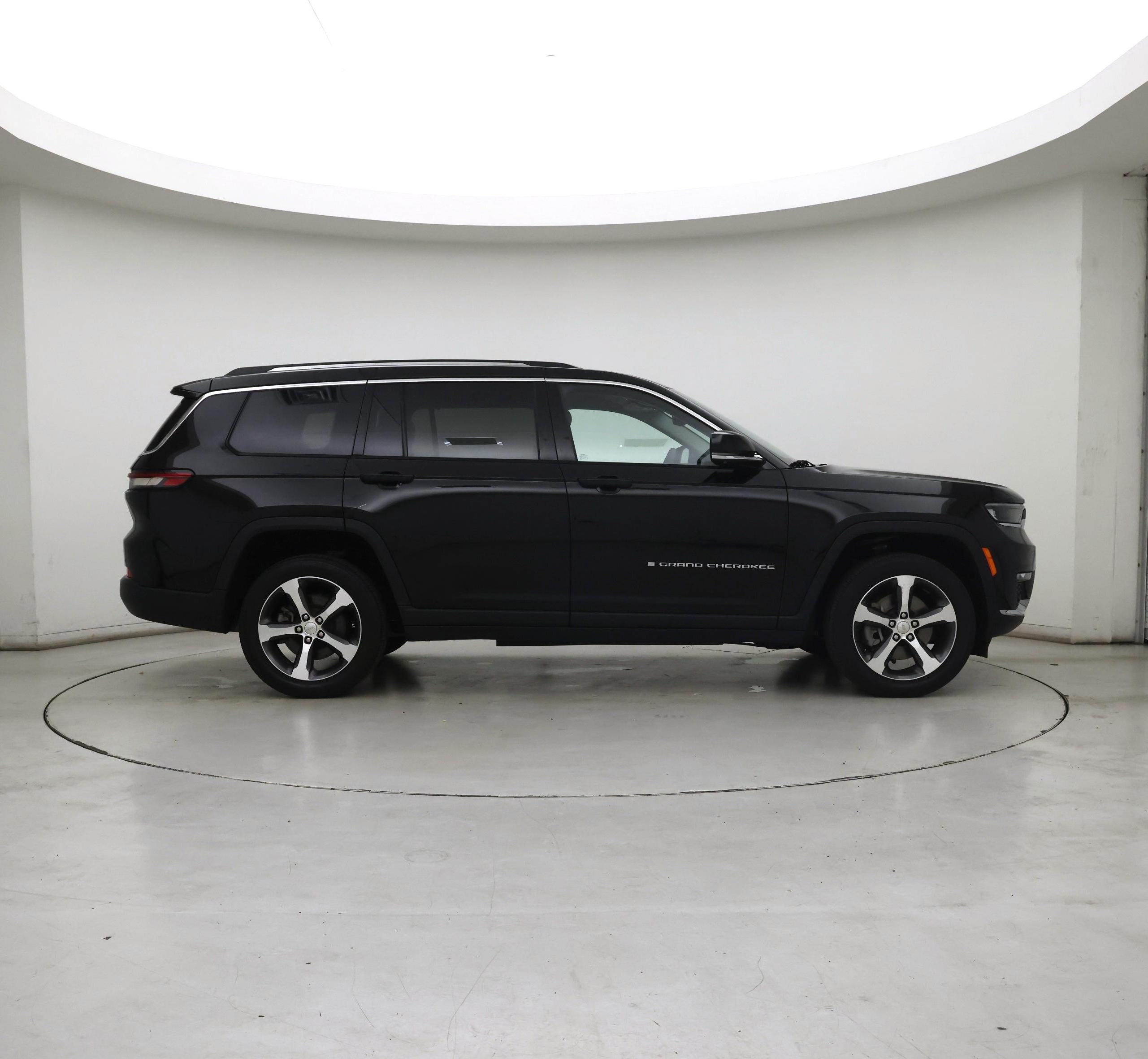 Thumbnail: 2023 Jeep Grand Cherokee L - 7