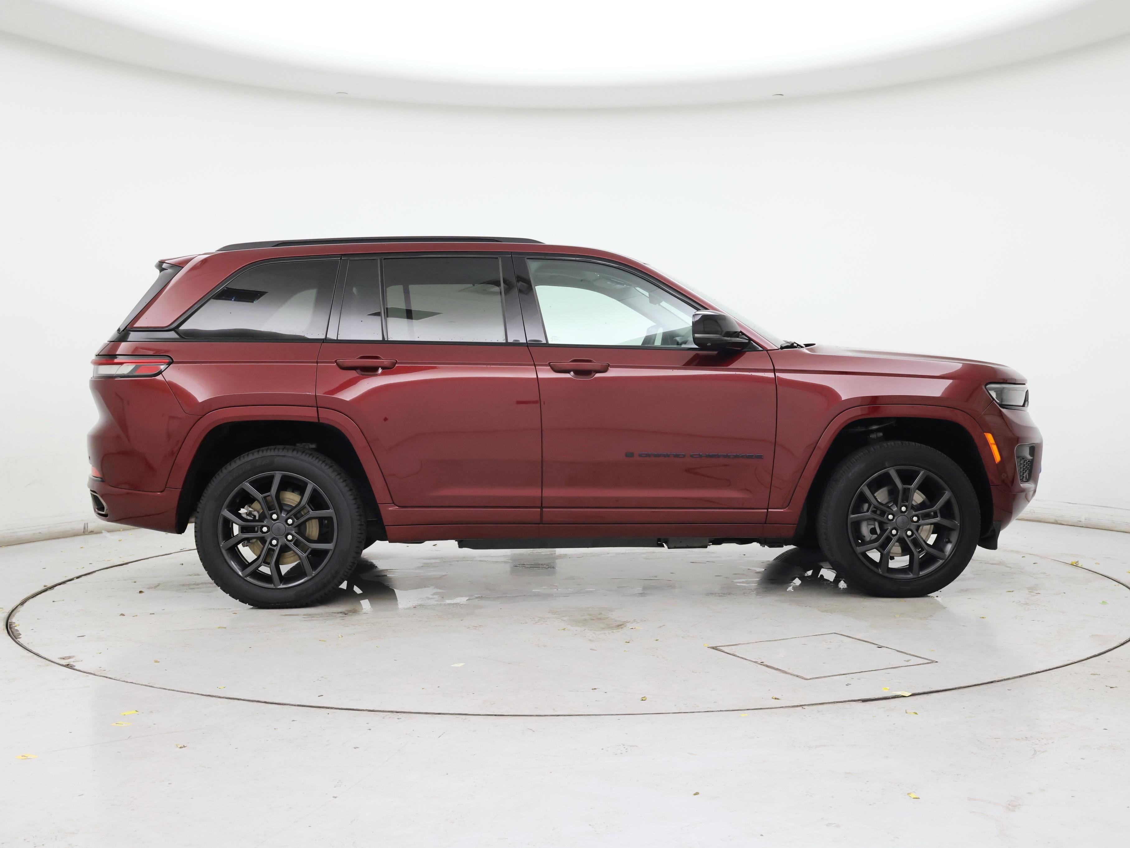 Thumbnail: 2023 Jeep Grand Cherokee - 7
