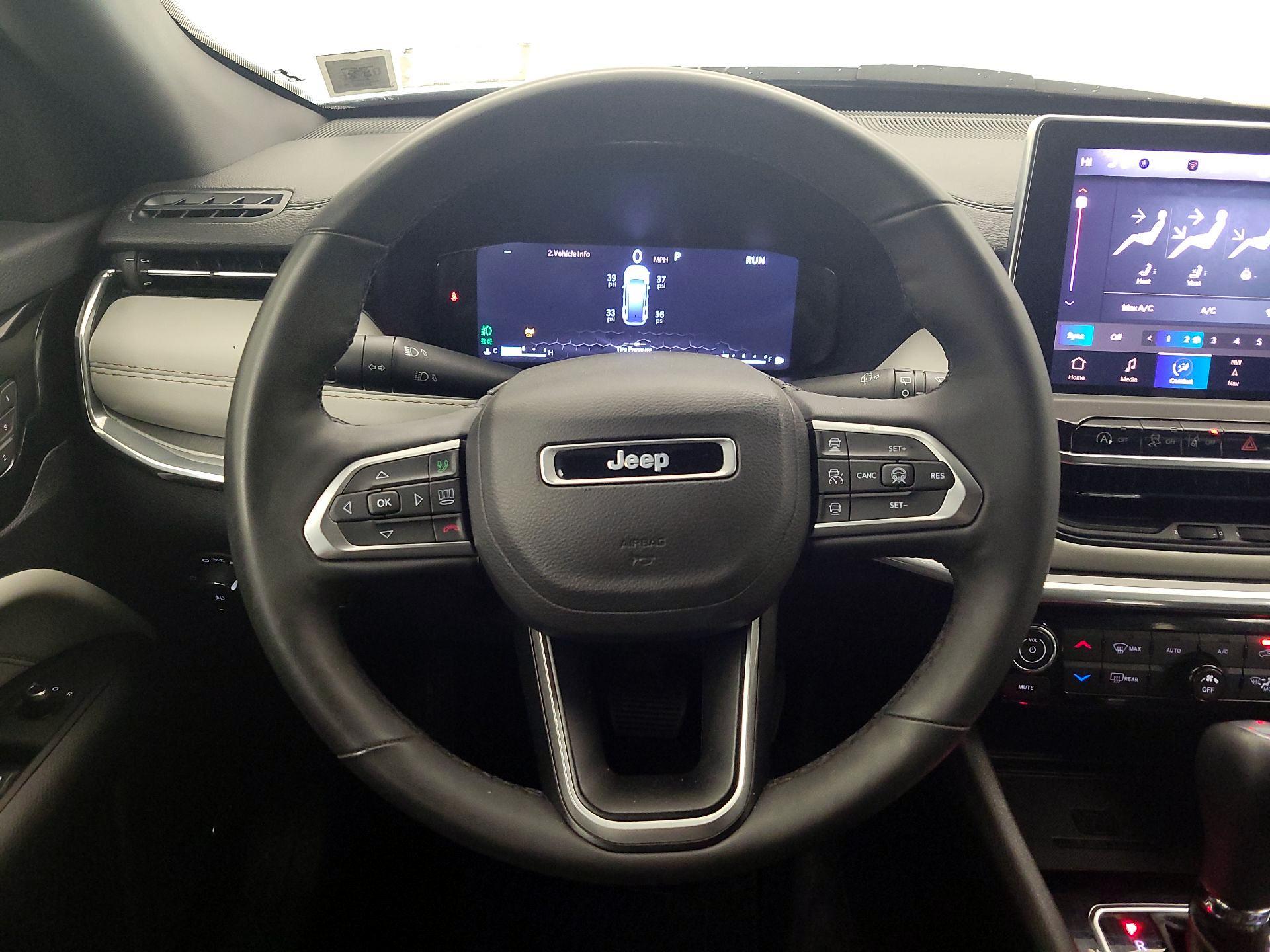 Thumbnail: 2023 Jeep Compass - 10