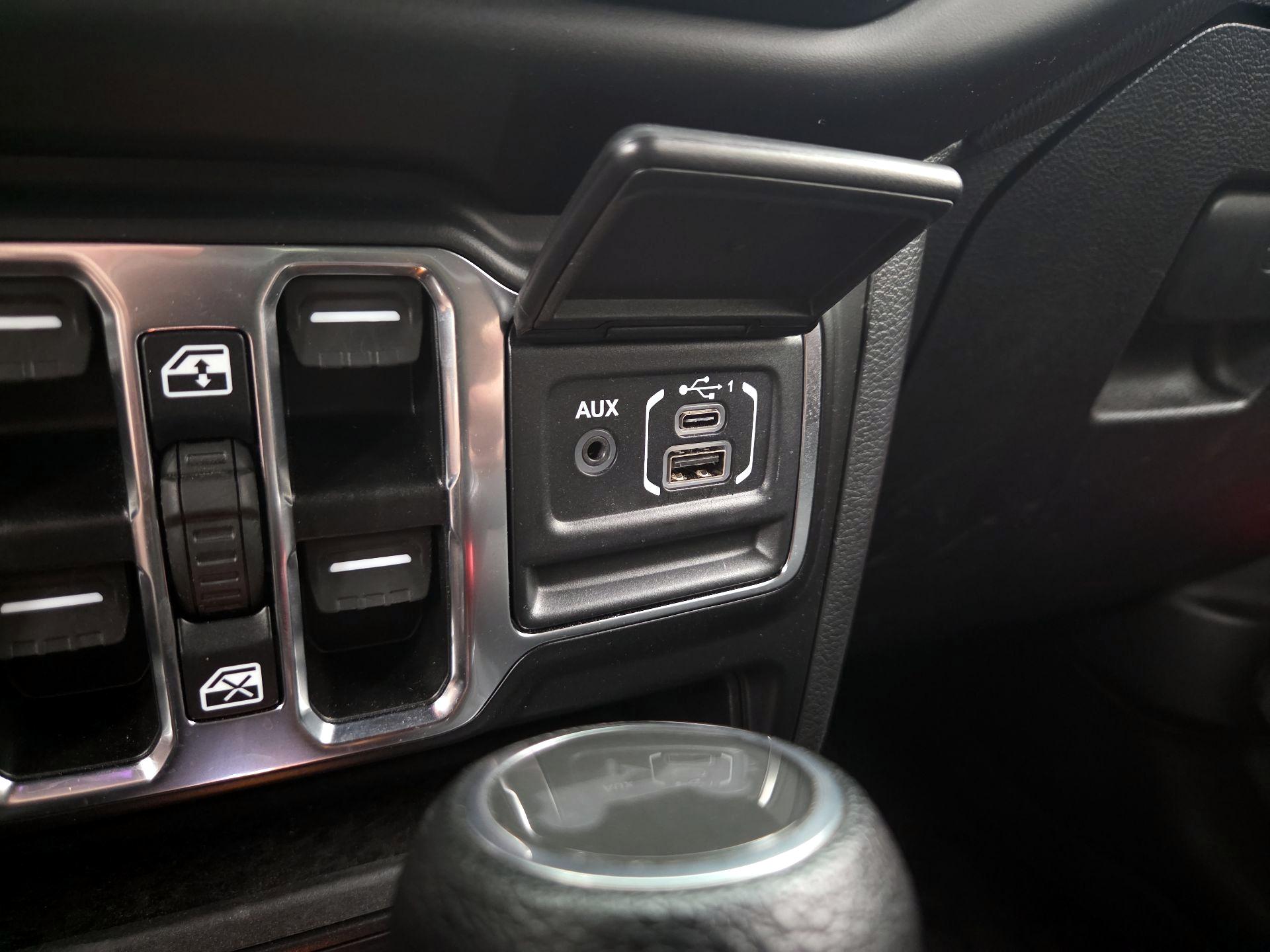Thumbnail: 2023 Jeep Wrangler - 19