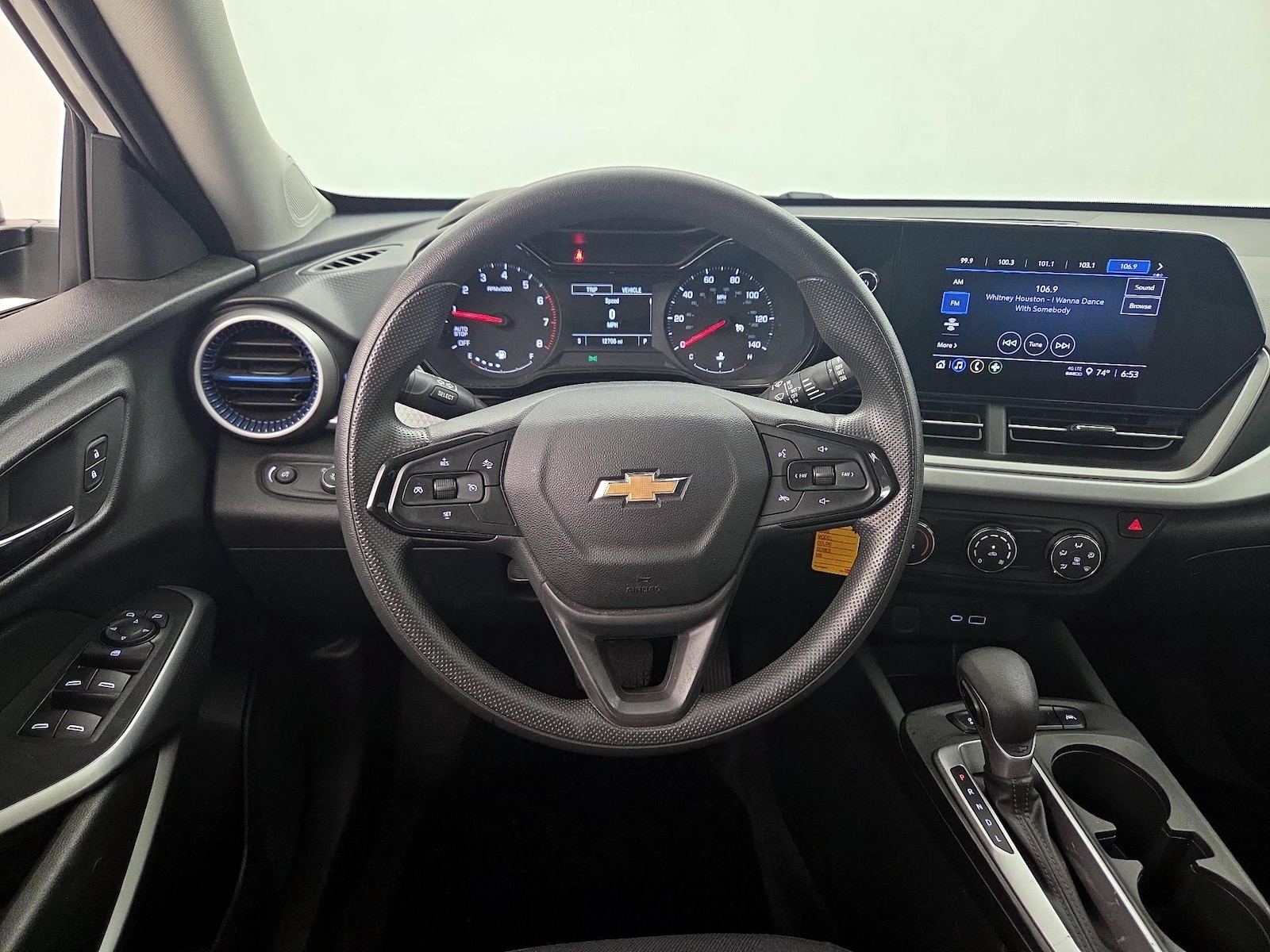 2024 Chevrolet Trax LS - Photo 11