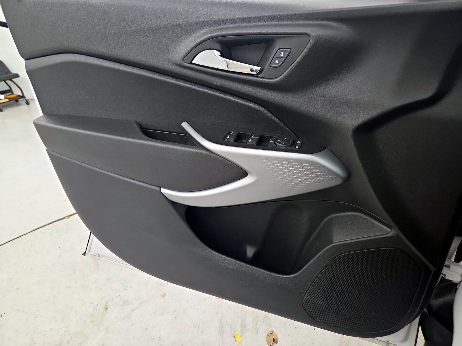 2024 Chevrolet Trax LS - Photo 13