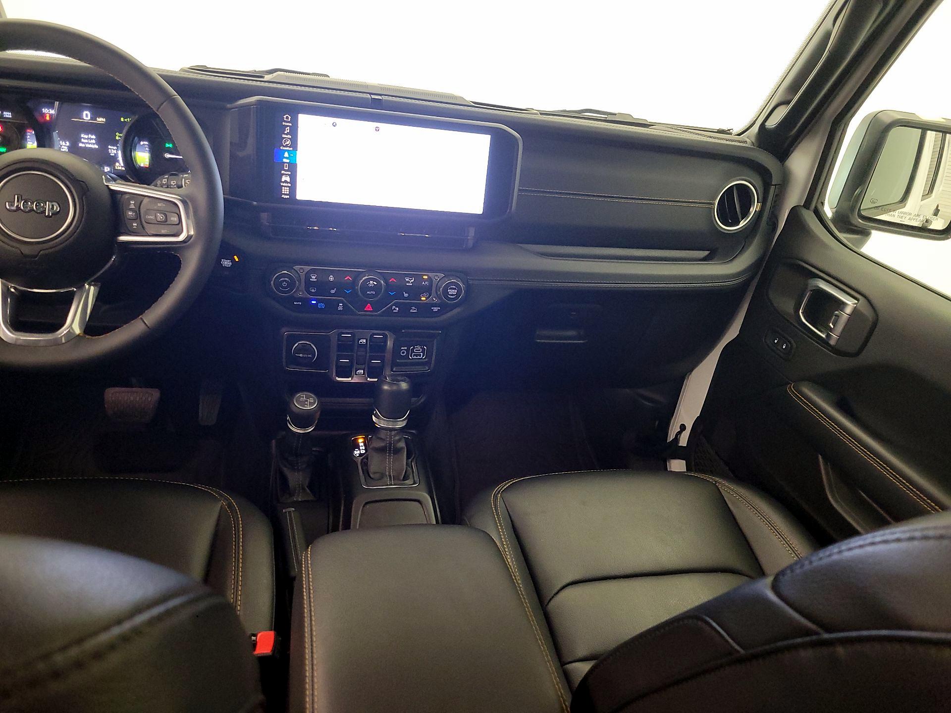 Thumbnail: 2024 Jeep Wrangler - 9