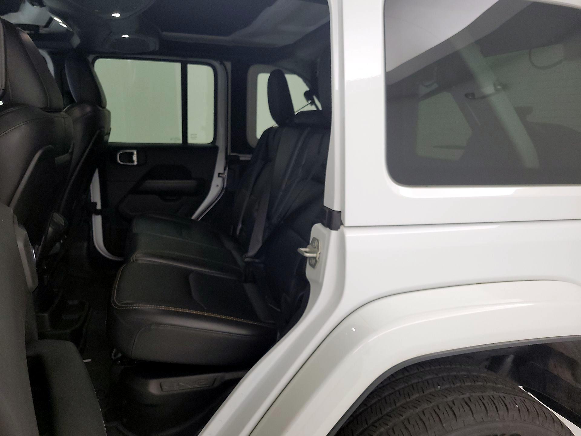 Thumbnail: 2024 Jeep Wrangler - 19
