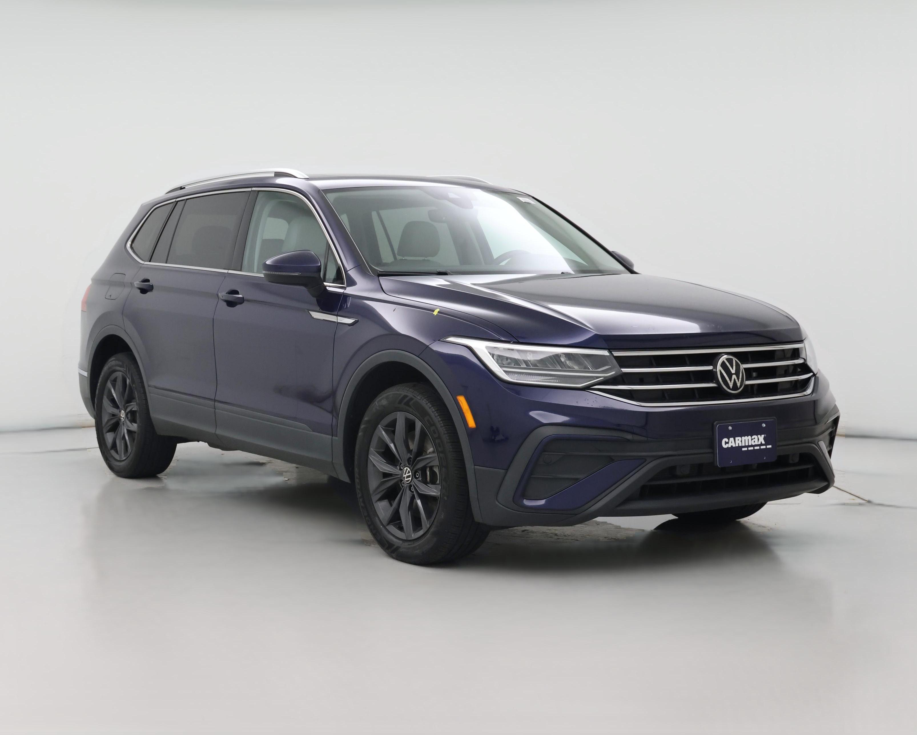 Thumbnail: 2022 Volkswagen Tiguan - 1