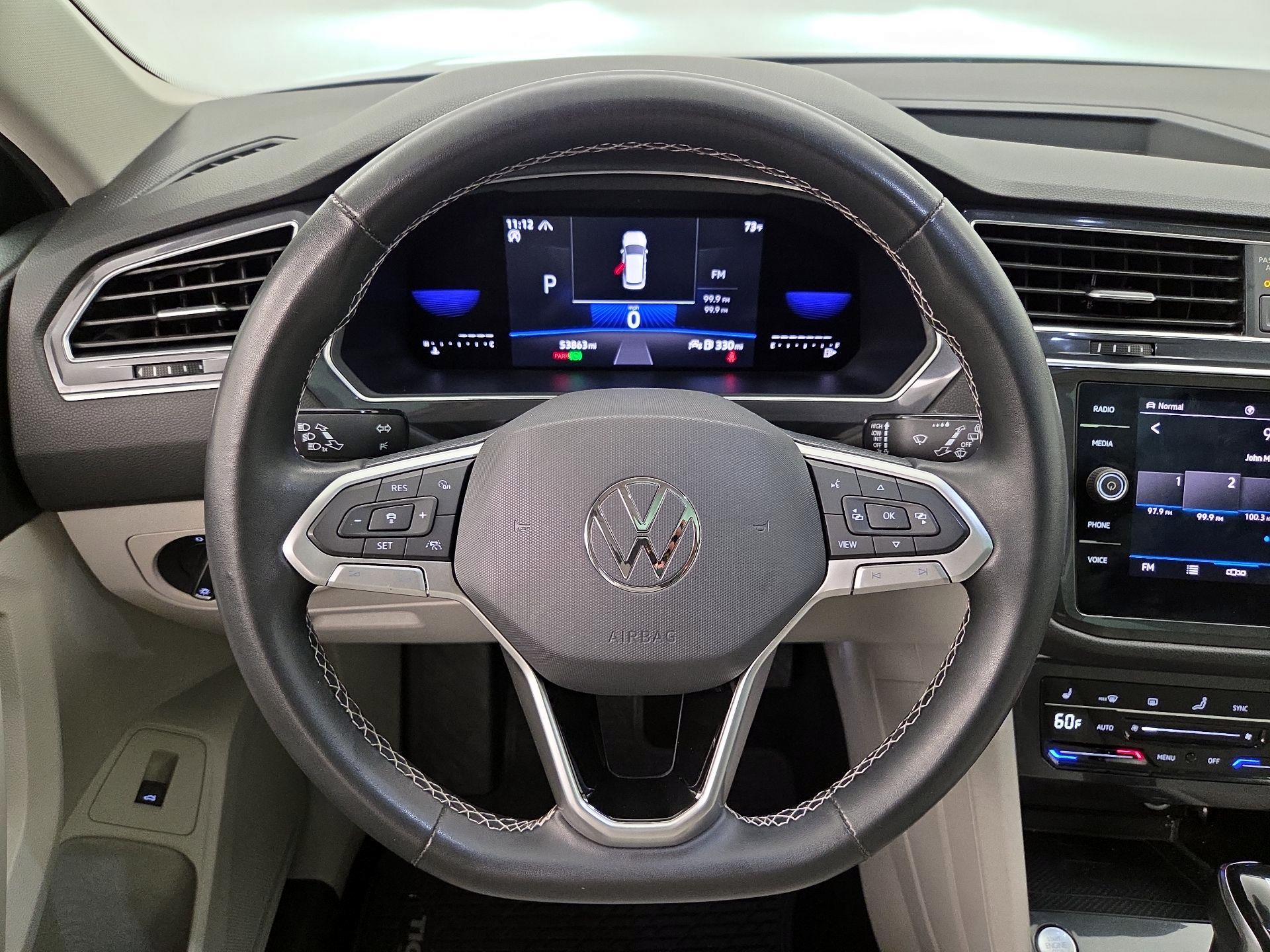 Thumbnail: 2022 Volkswagen Tiguan - 10