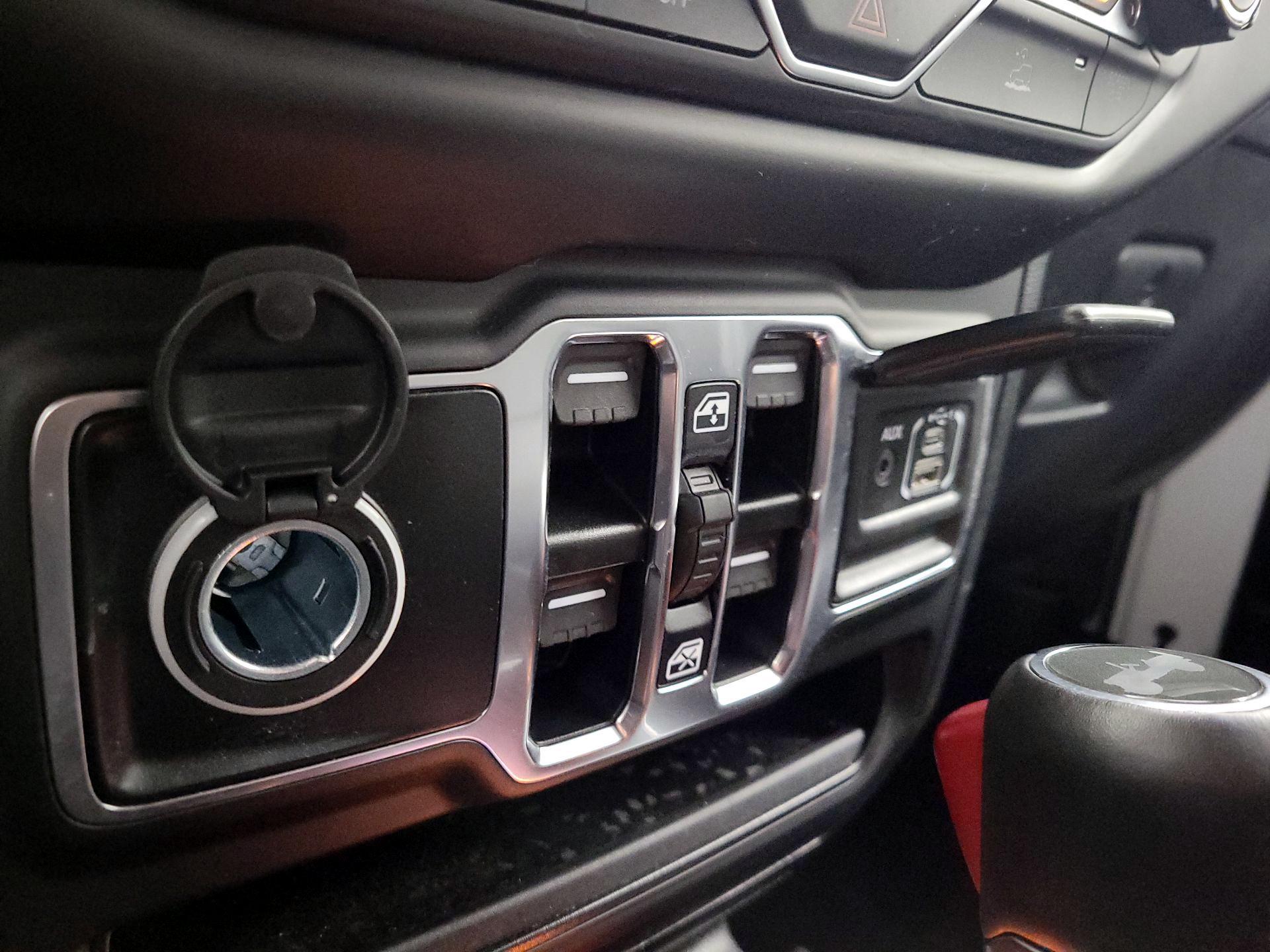 Thumbnail: 2023 Jeep Wrangler - 19