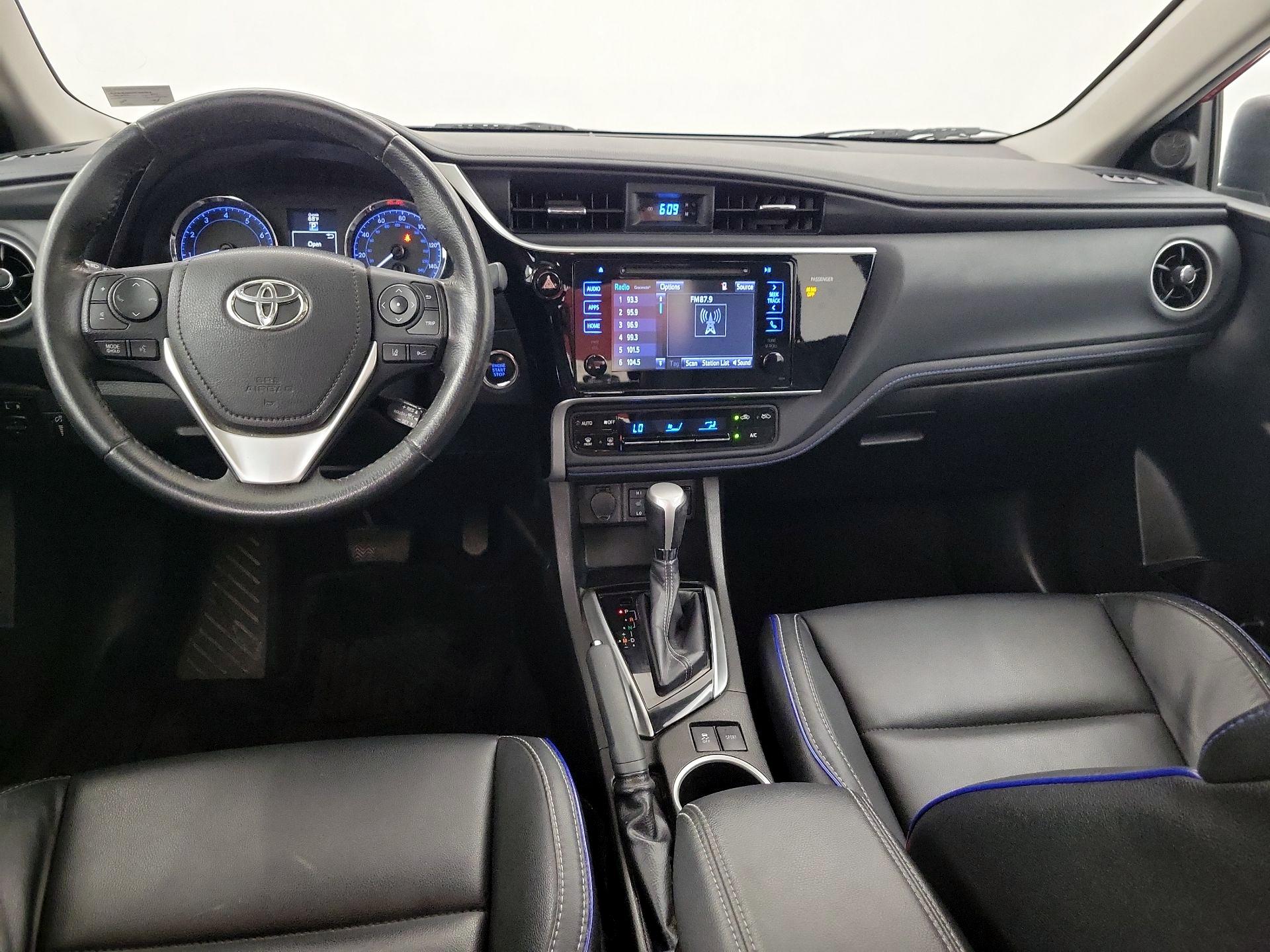 Thumbnail: 2017 Toyota Corolla - 9