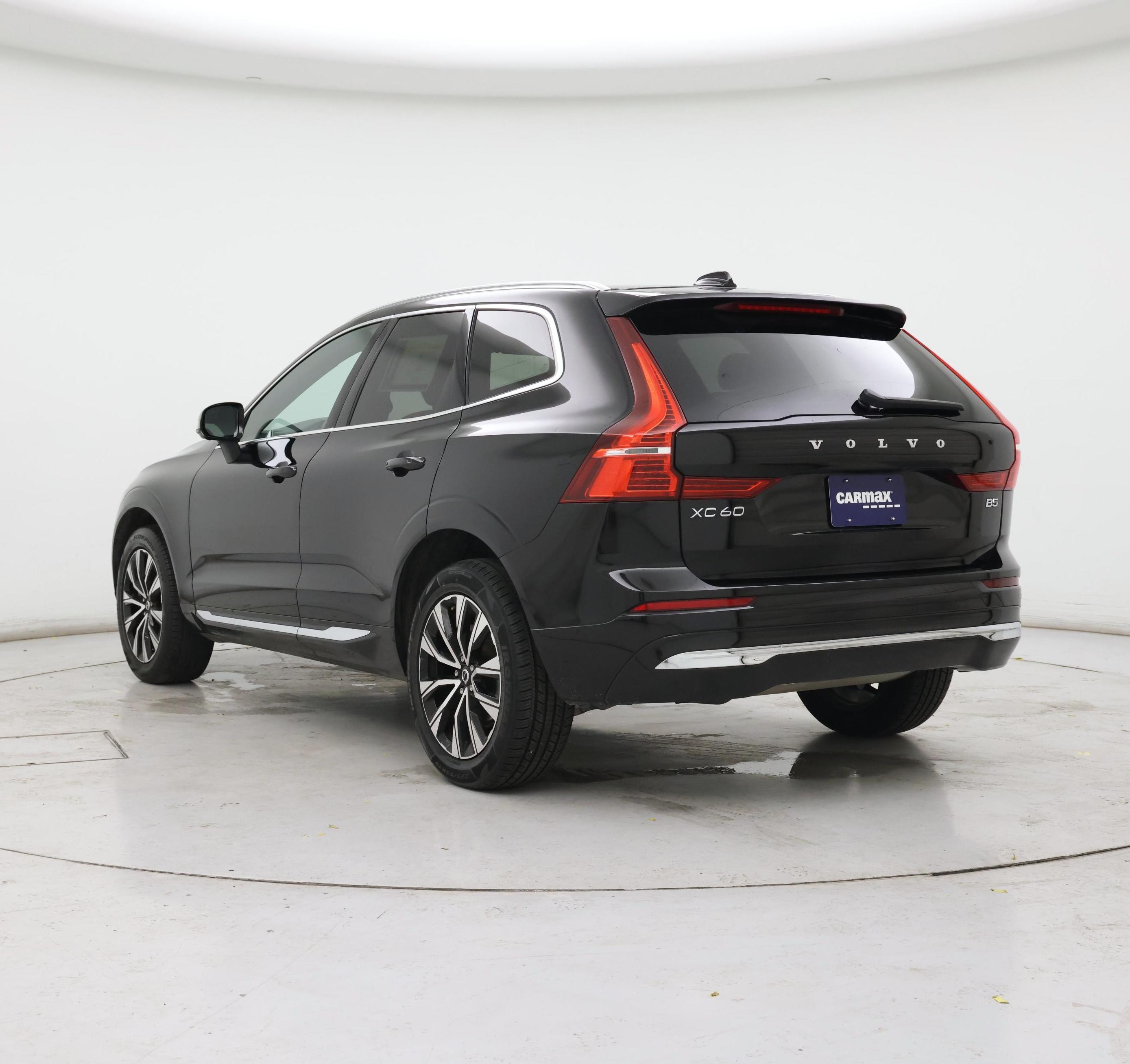 Thumbnail: 2023 Volvo XC60 - 2