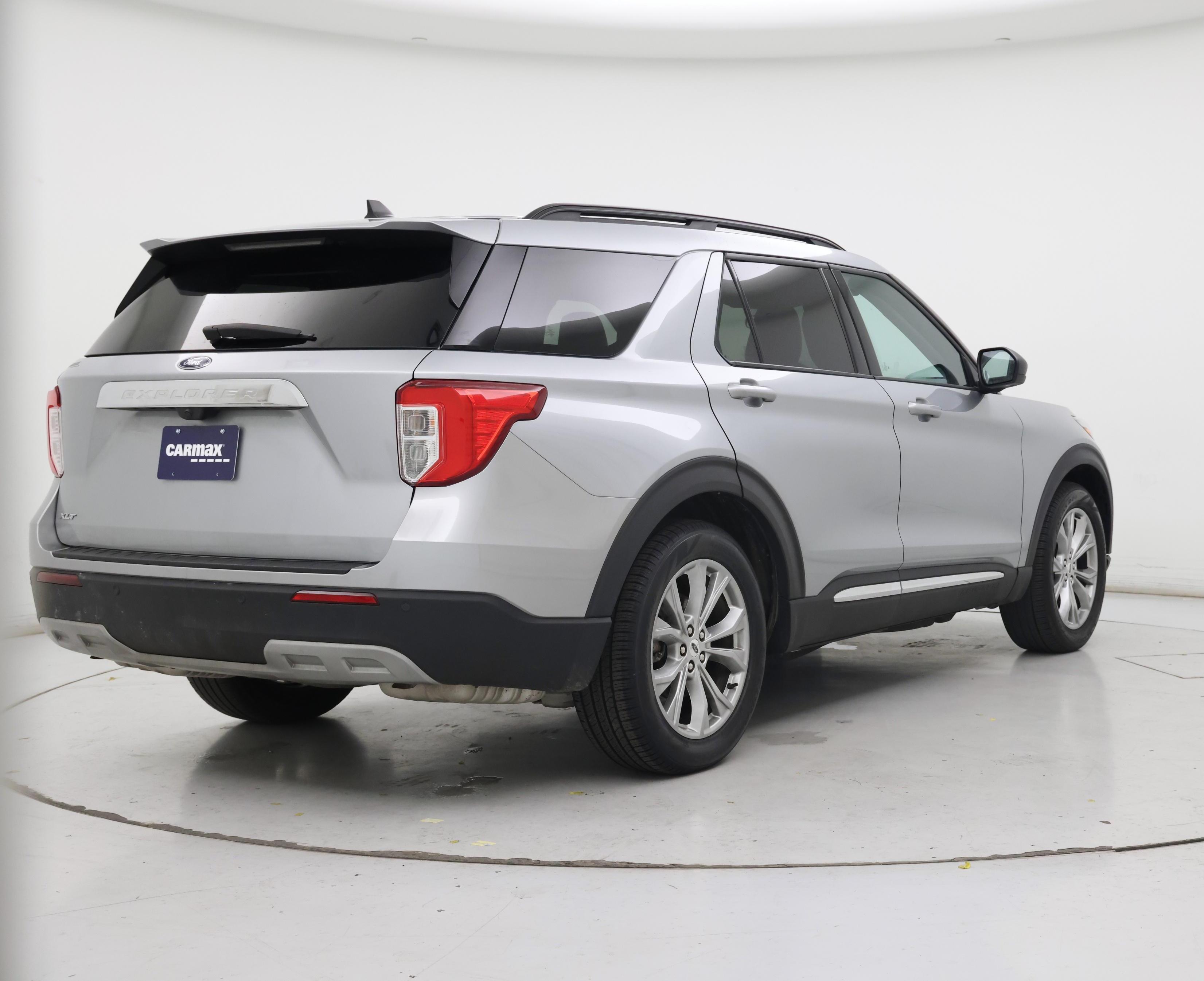 Thumbnail: 2023 Ford Explorer - 8