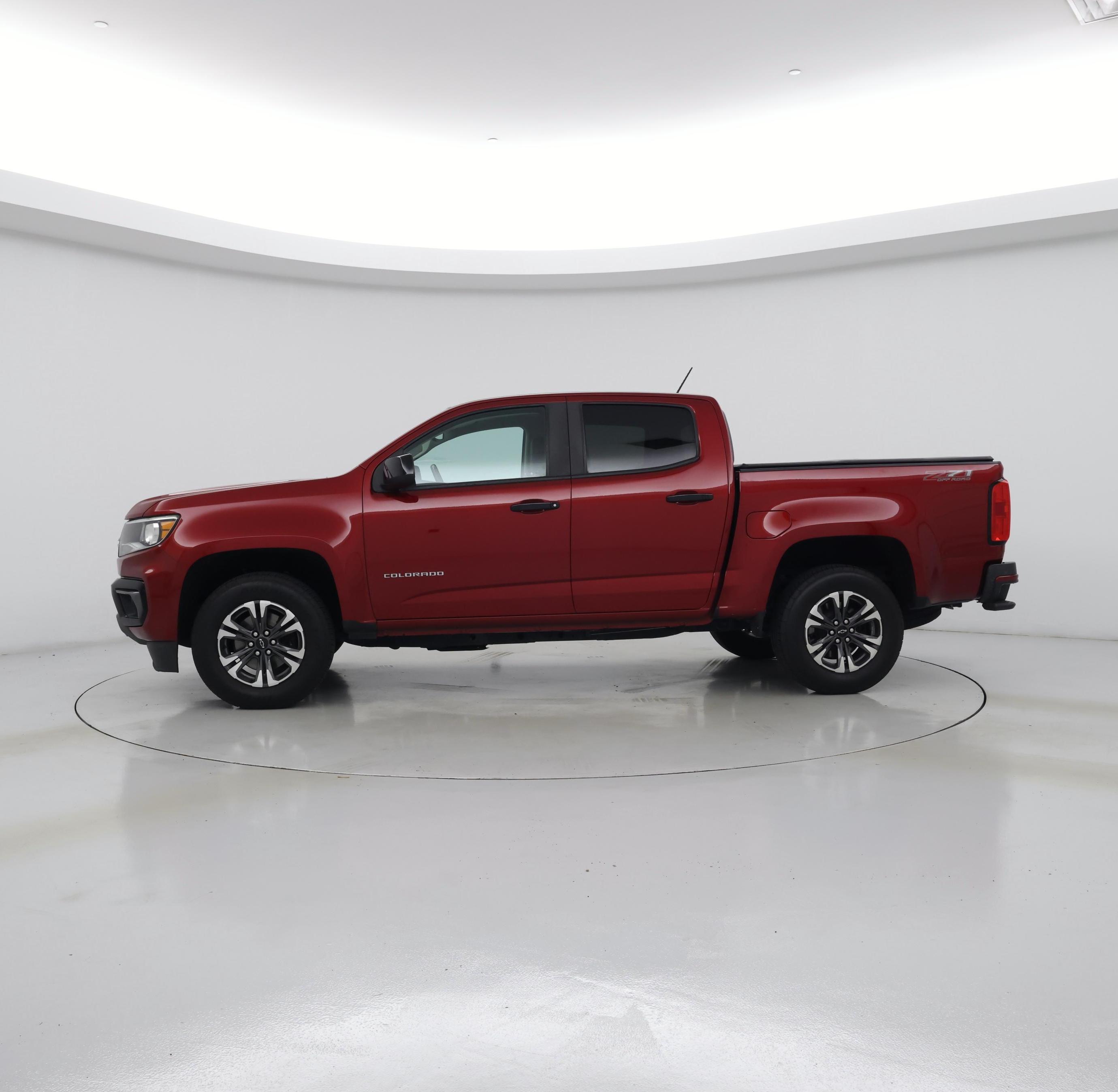 Thumbnail: 2021 Chevrolet Colorado - 3