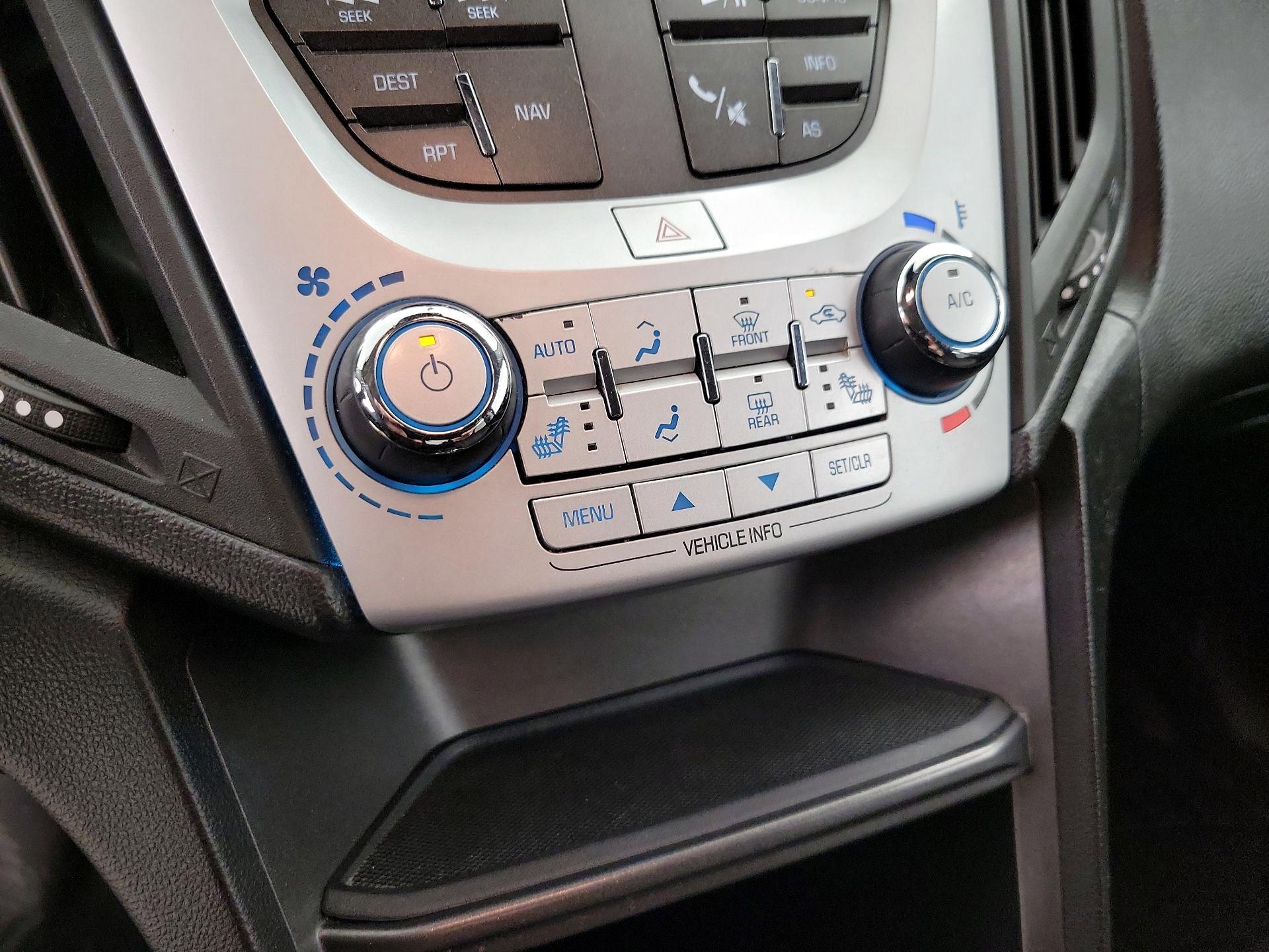 Thumbnail: 2016 Chevrolet Equinox - 16
