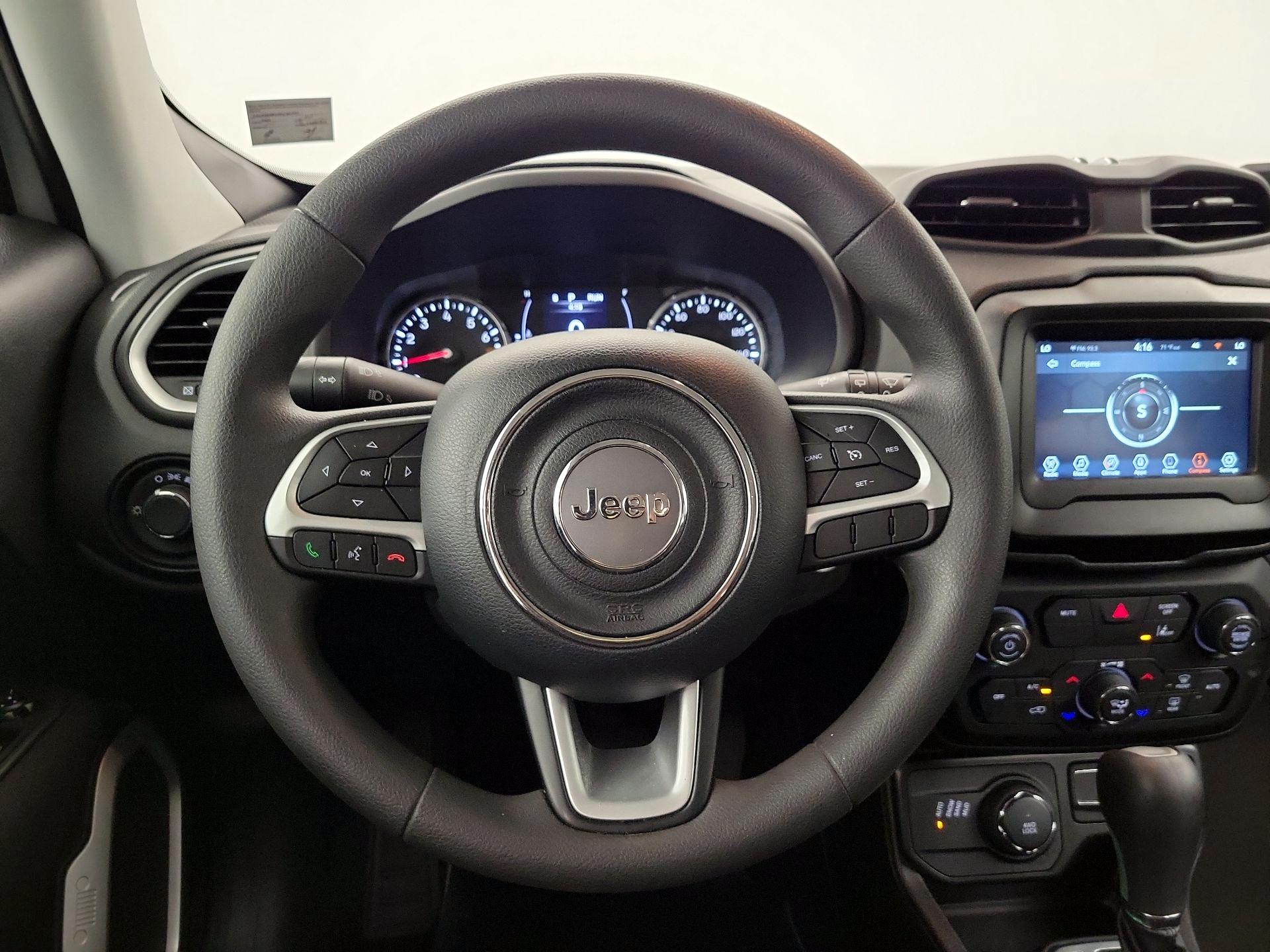 Thumbnail: 2021 Jeep Renegade - 10