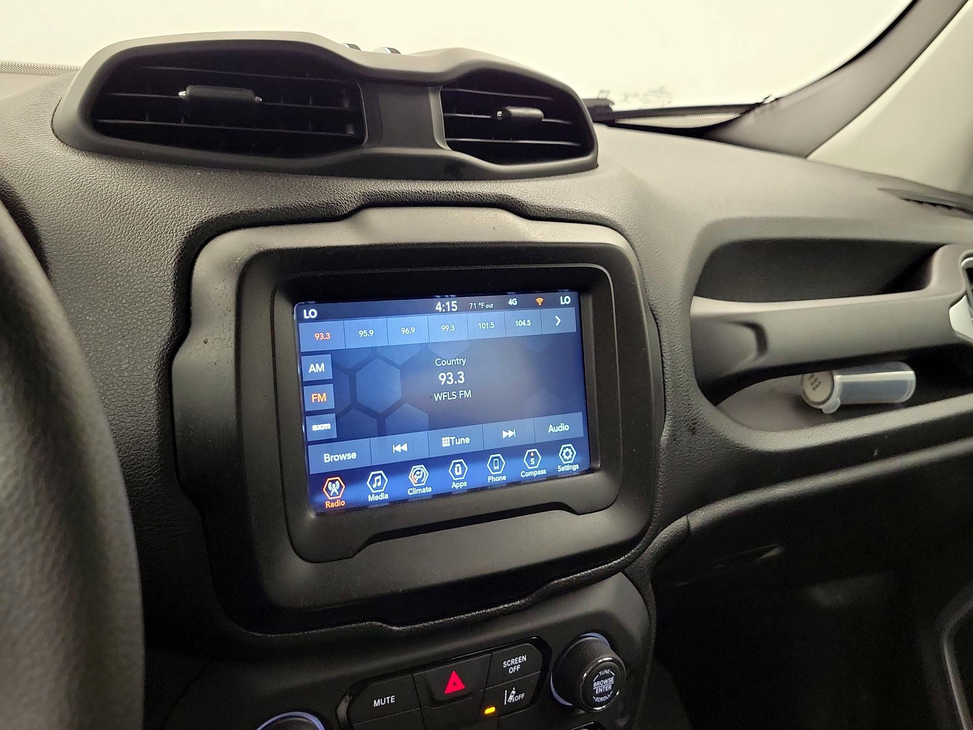 Thumbnail: 2021 Jeep Renegade - 15