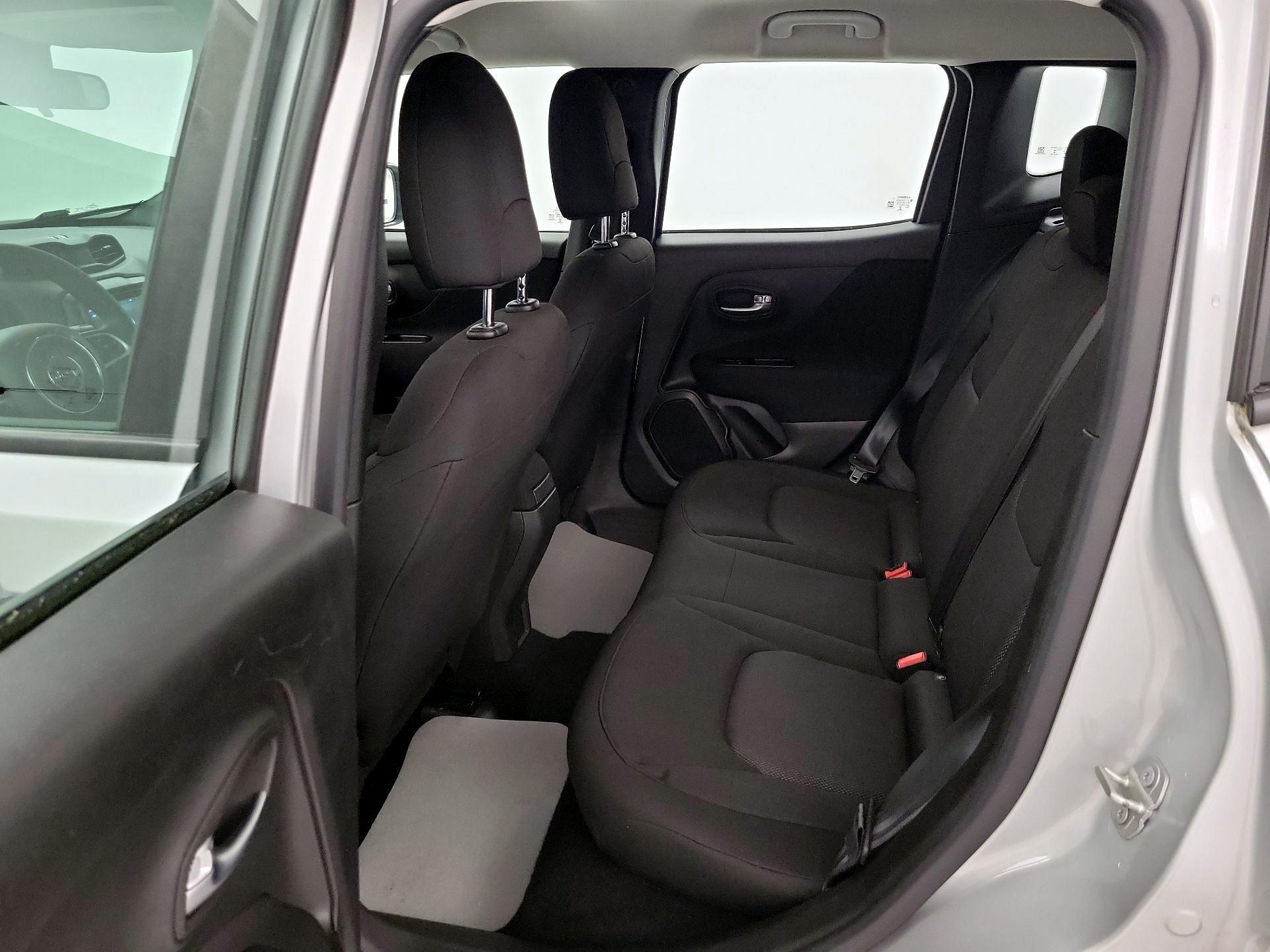 Thumbnail: 2021 Jeep Renegade - 19