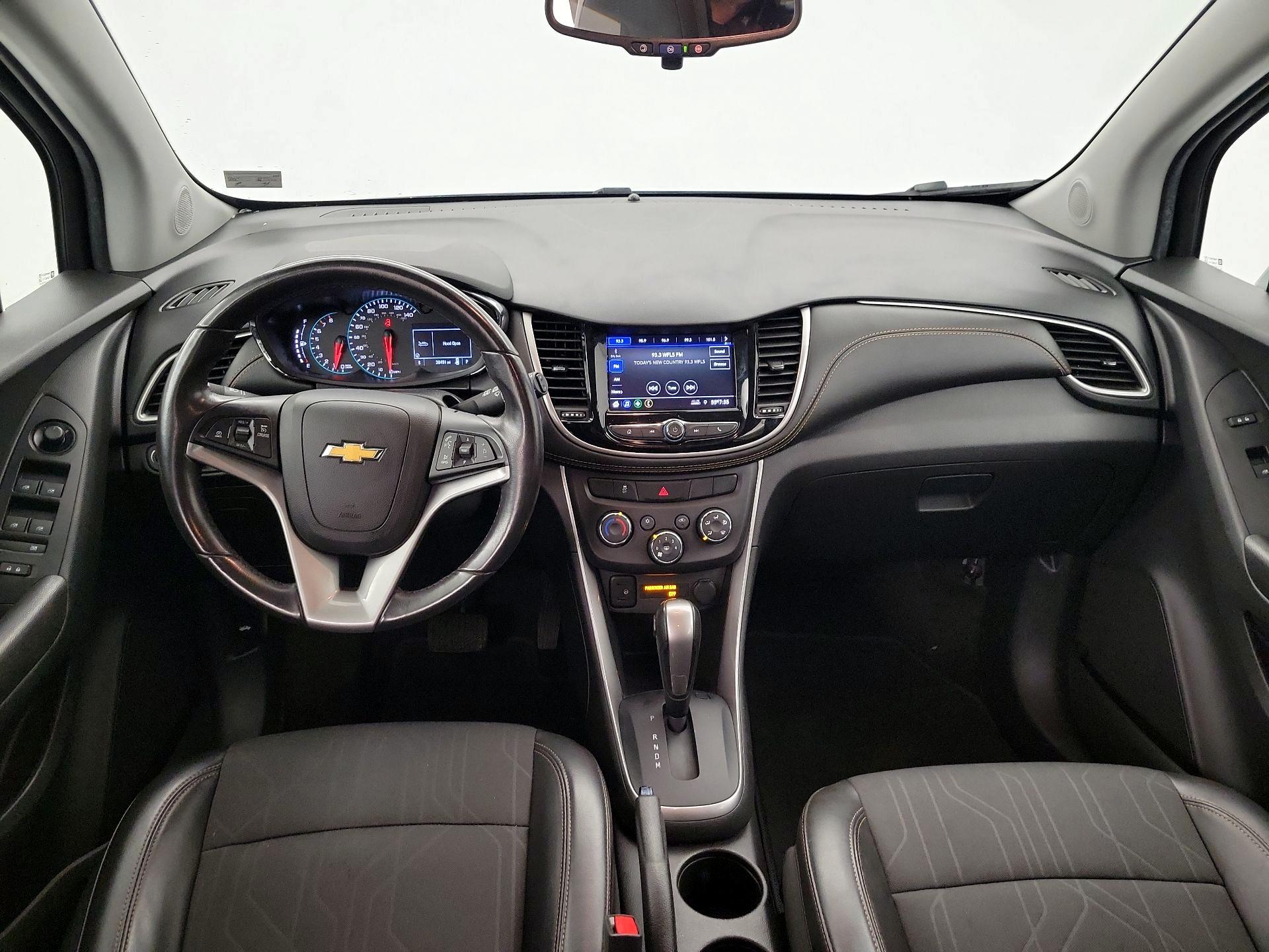 Thumbnail: 2022 Chevrolet Trax - 9