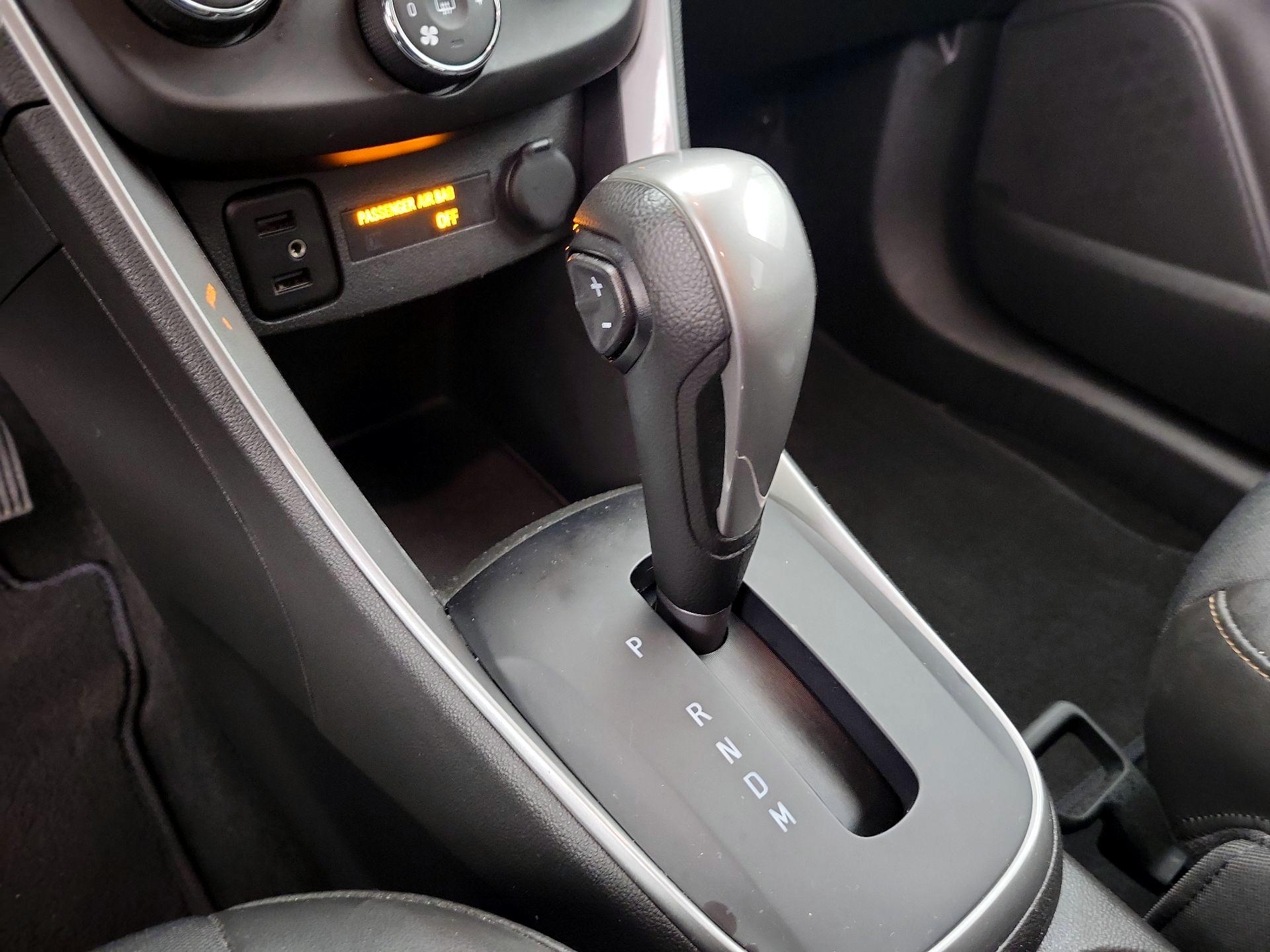 Thumbnail: 2022 Chevrolet Trax - 17