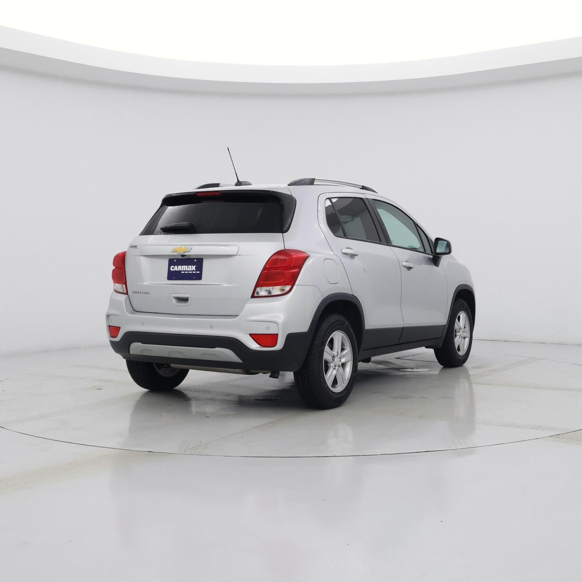 Thumbnail: 2022 Chevrolet Trax - 8
