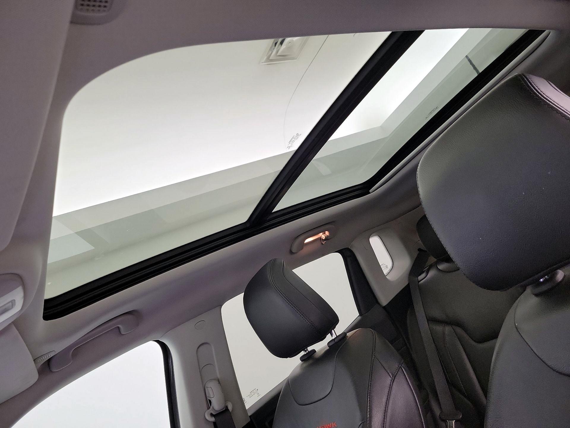 Thumbnail: 2022 Jeep Compass - 20