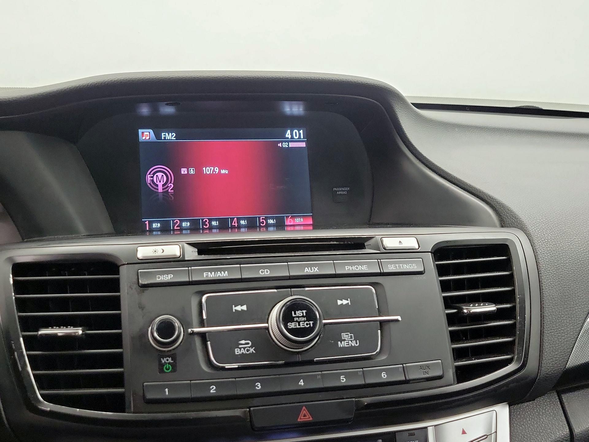Thumbnail: 2015 Honda Accord - 15