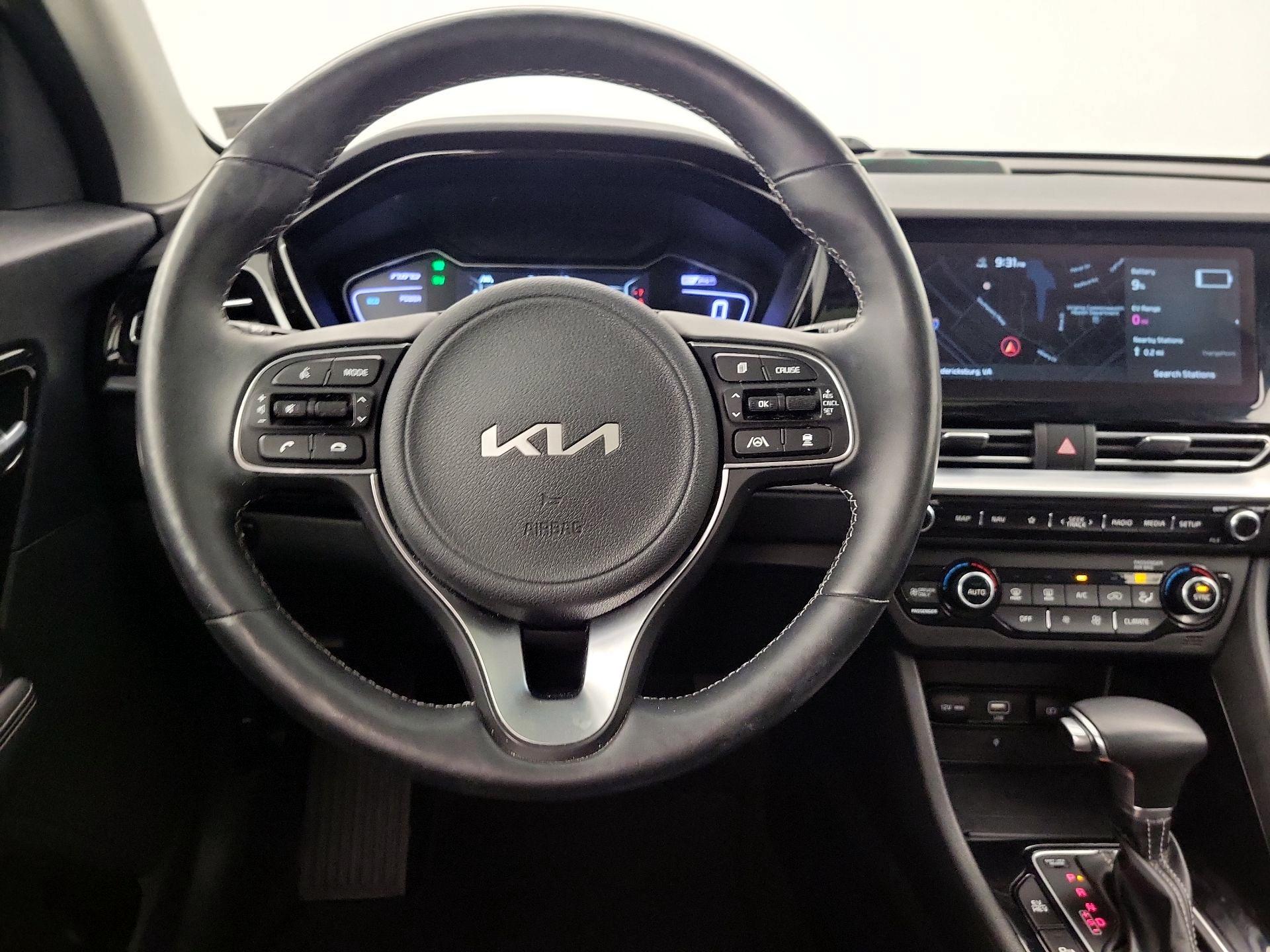 Thumbnail: 2022 Kia Niro - 10