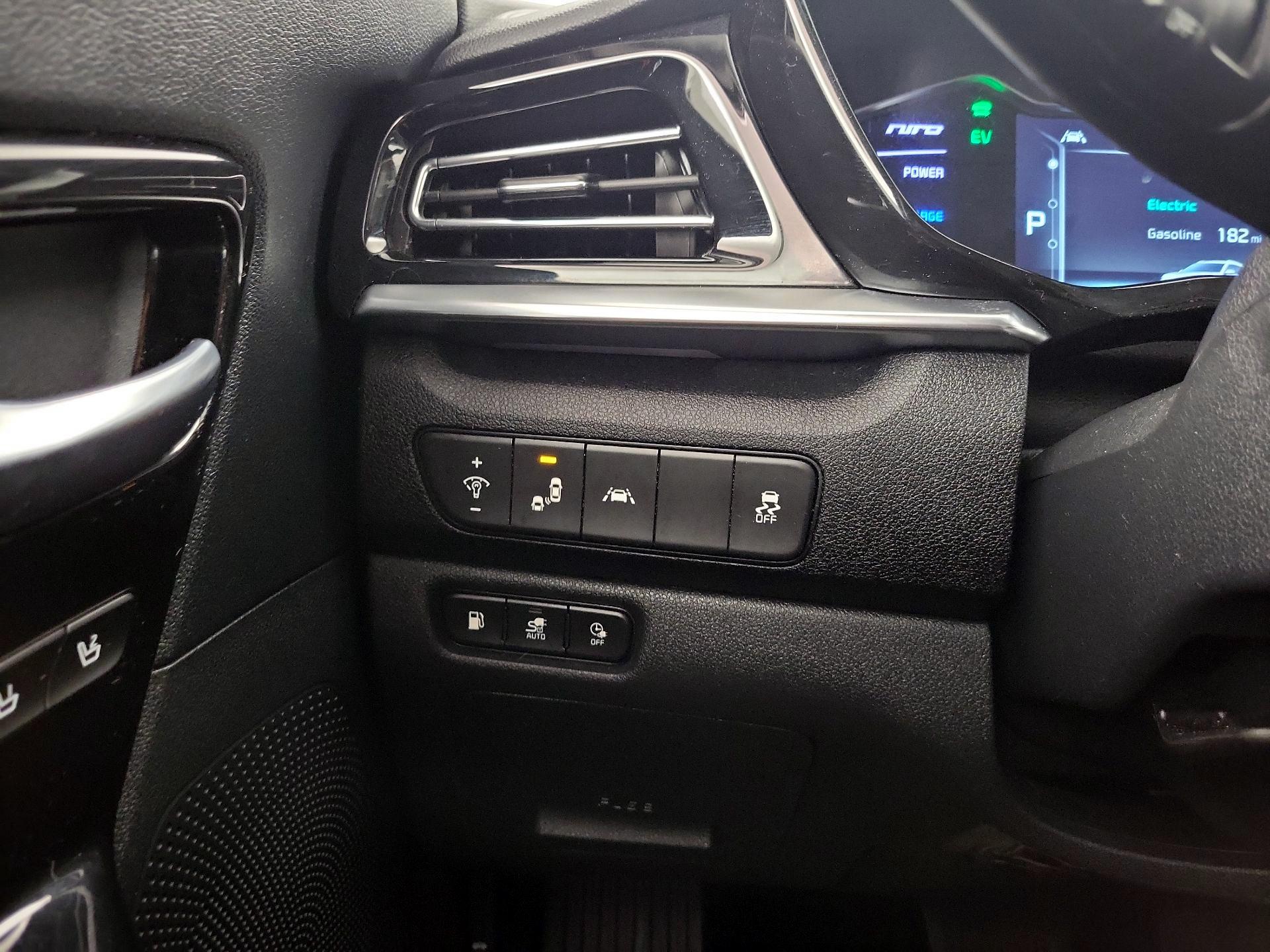 Thumbnail: 2022 Kia Niro - 13