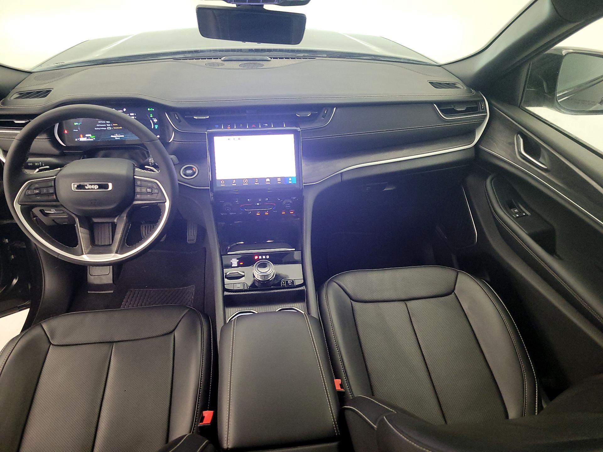 Thumbnail: 2024 Jeep Grand Cherokee - 9