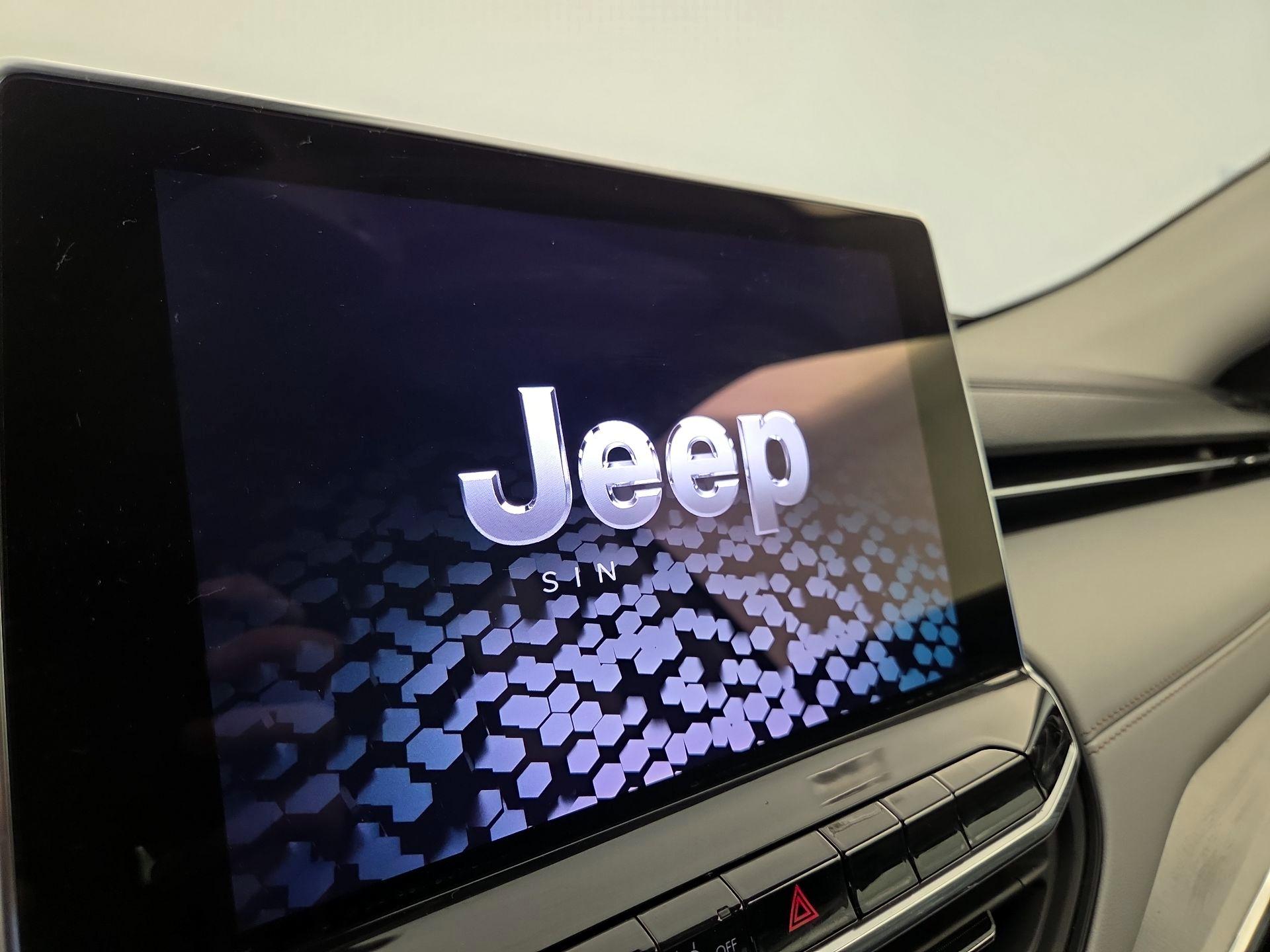 Thumbnail: 2022 Jeep Compass - 15