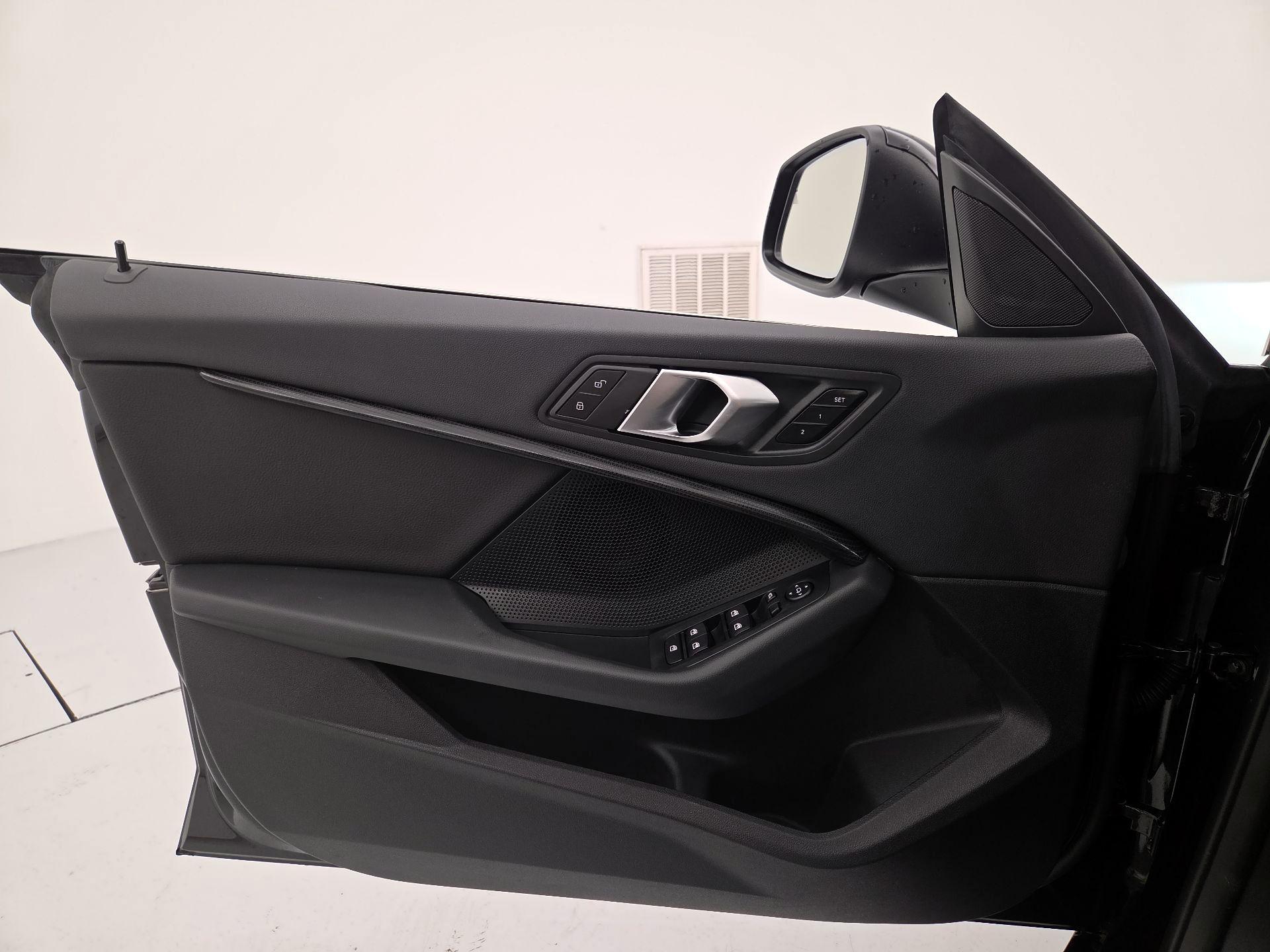 Thumbnail: 2023 BMW 2 Series - 12