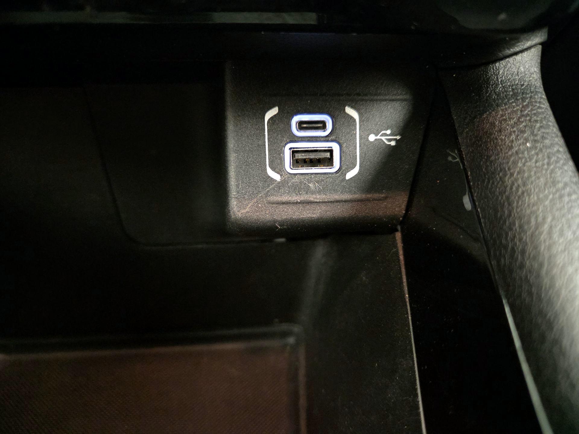 Thumbnail: 2022 Jeep Compass - 17