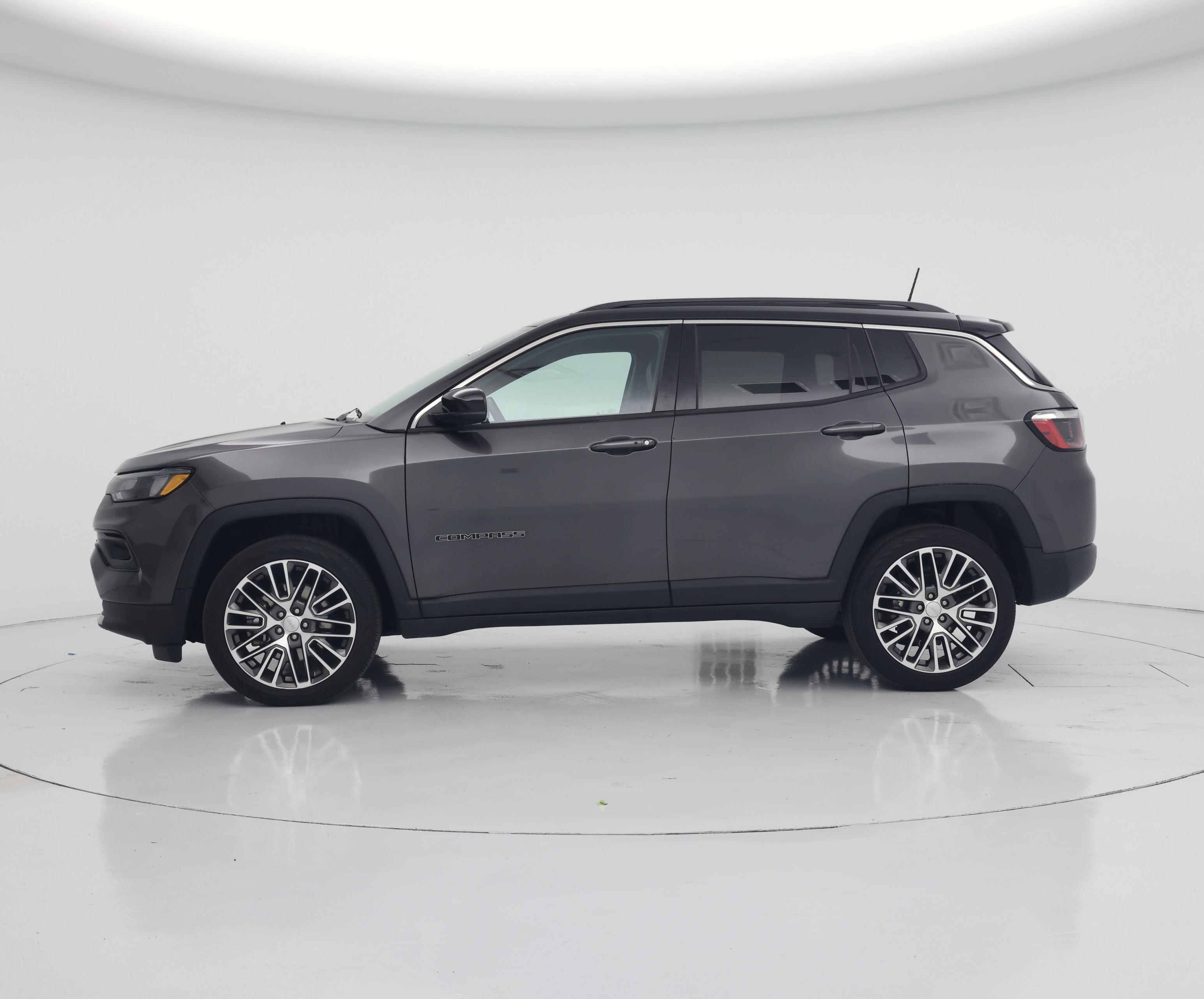 Thumbnail: 2023 Jeep Compass - 3