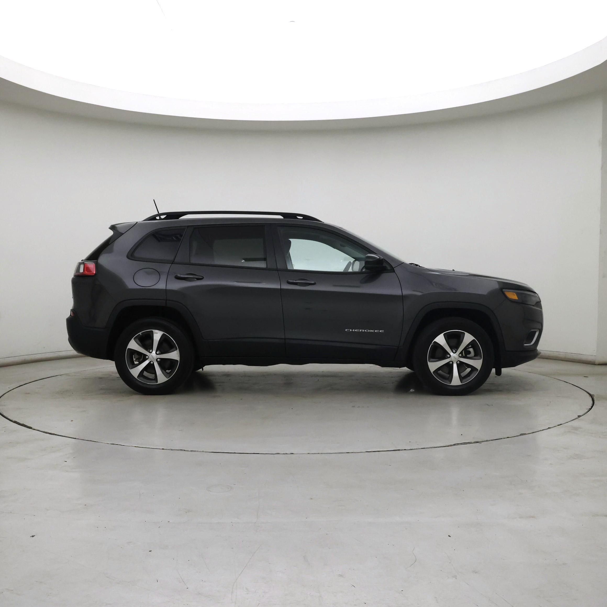 Thumbnail: 2022 Jeep Cherokee - 7