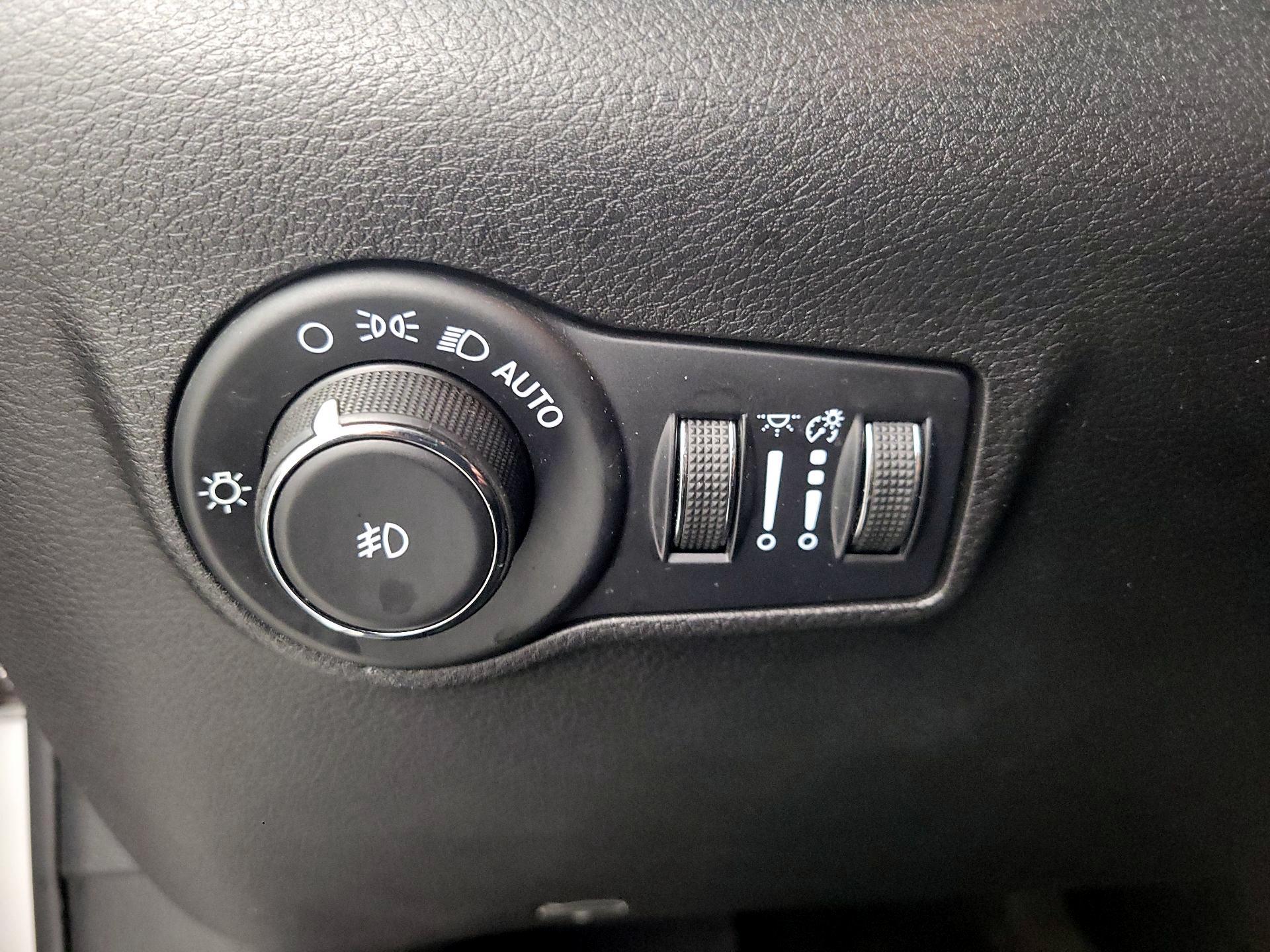 Thumbnail: 2023 Jeep Compass - 13