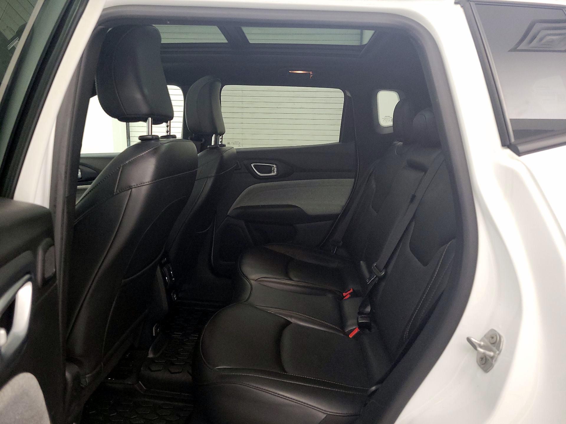 Thumbnail: 2023 Jeep Compass - 20