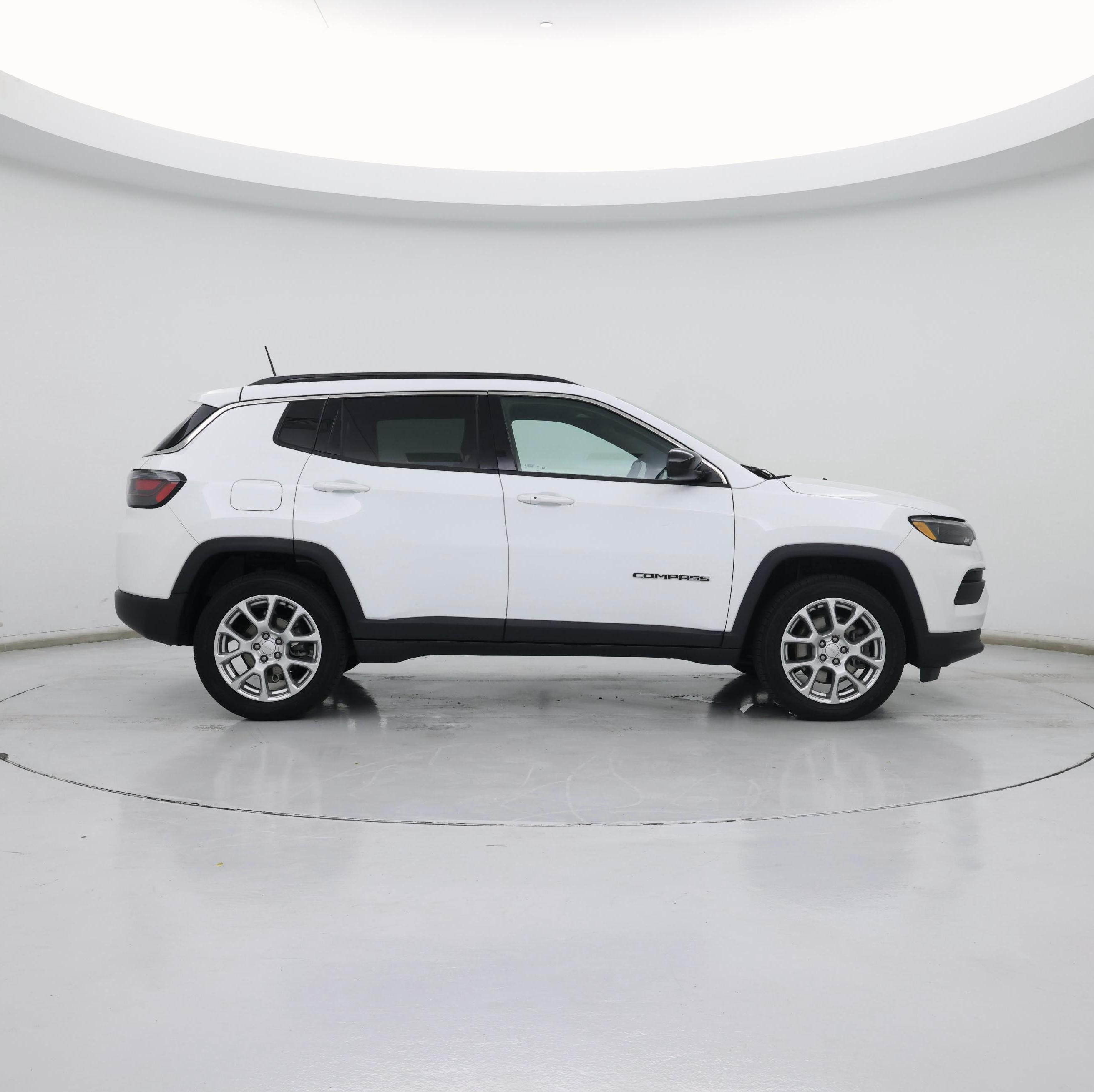 Thumbnail: 2023 Jeep Compass - 7