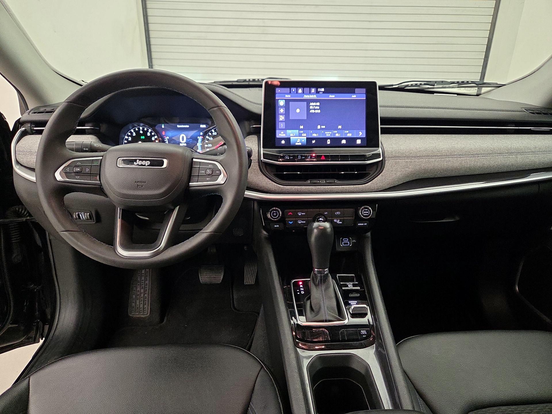Thumbnail: 2022 Jeep Compass - 9