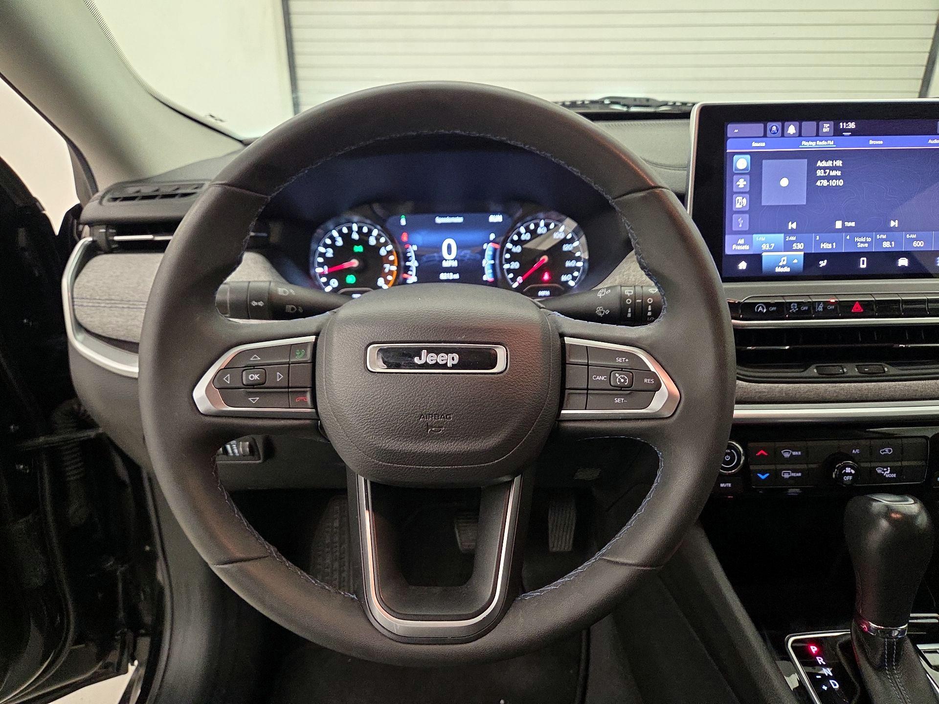 Thumbnail: 2022 Jeep Compass - 10