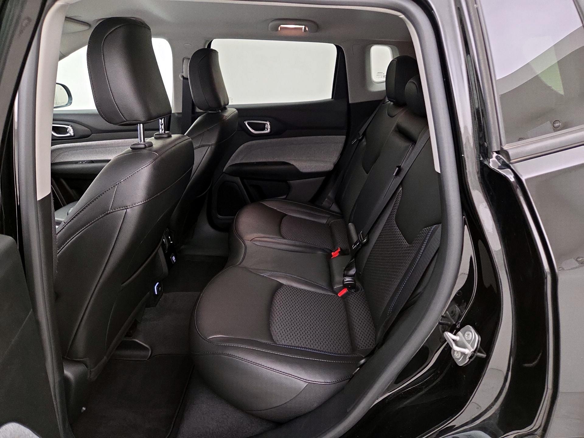 Thumbnail: 2022 Jeep Compass - 18