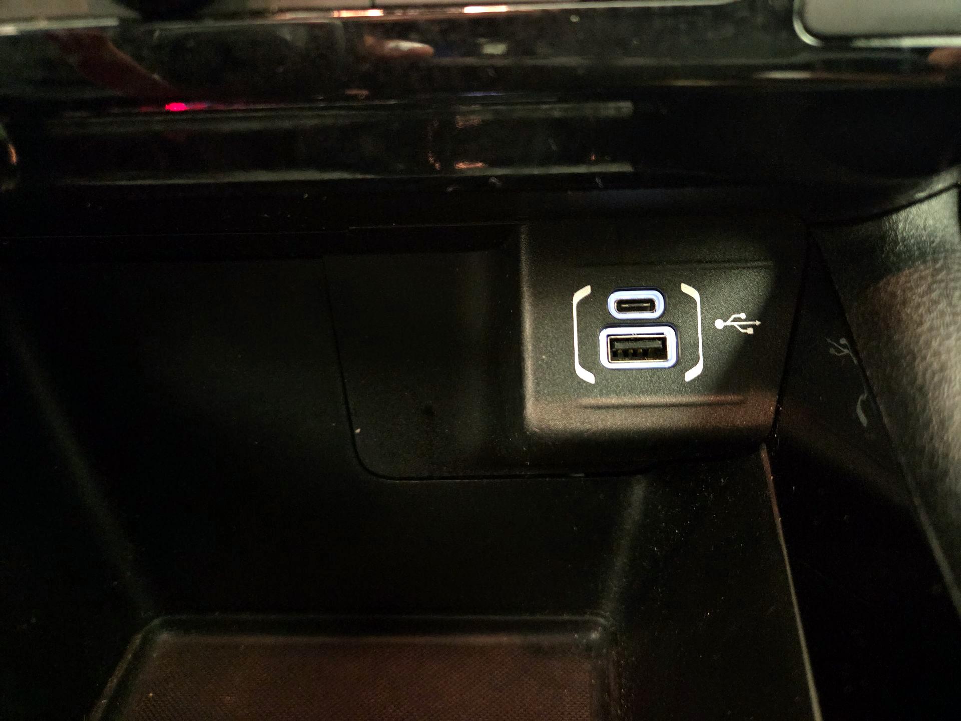 Thumbnail: 2023 Jeep Compass - 19