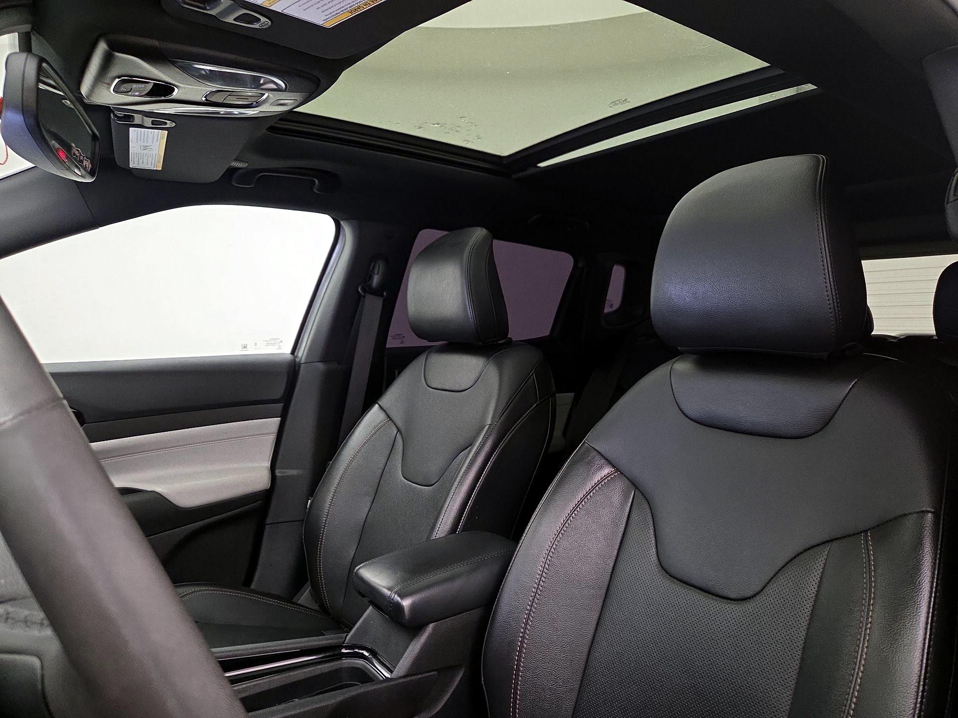 Thumbnail: 2023 Jeep Compass - 20