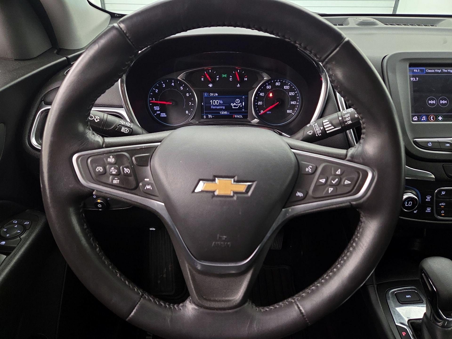 Thumbnail: 2022 Chevrolet Equinox - 10