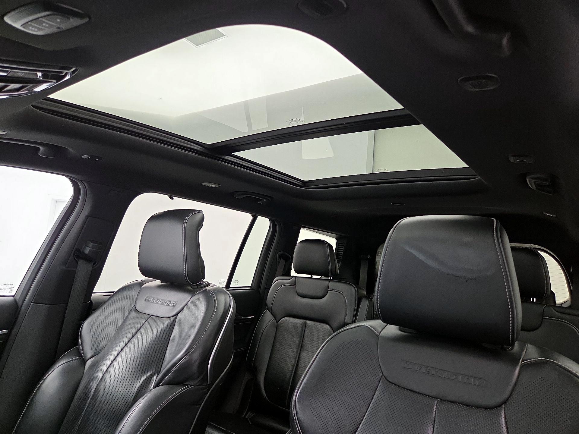 Thumbnail: 2021 Jeep Grand Cherokee L - 20
