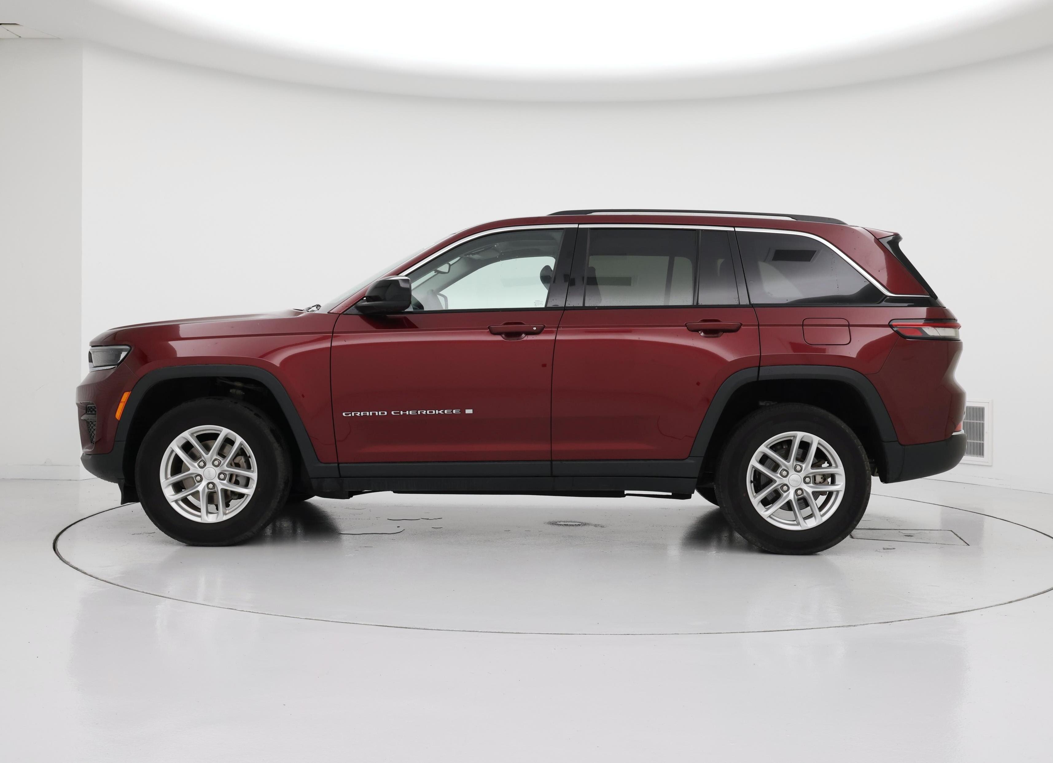 Thumbnail: 2023 Jeep Grand Cherokee - 3