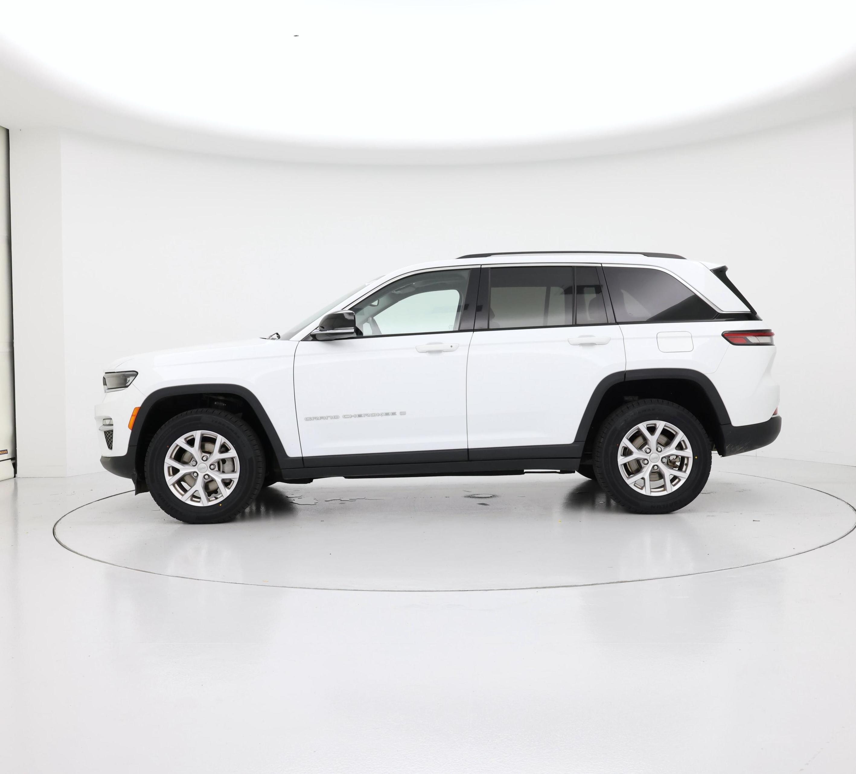 Thumbnail: 2022 Jeep Grand Cherokee - 3