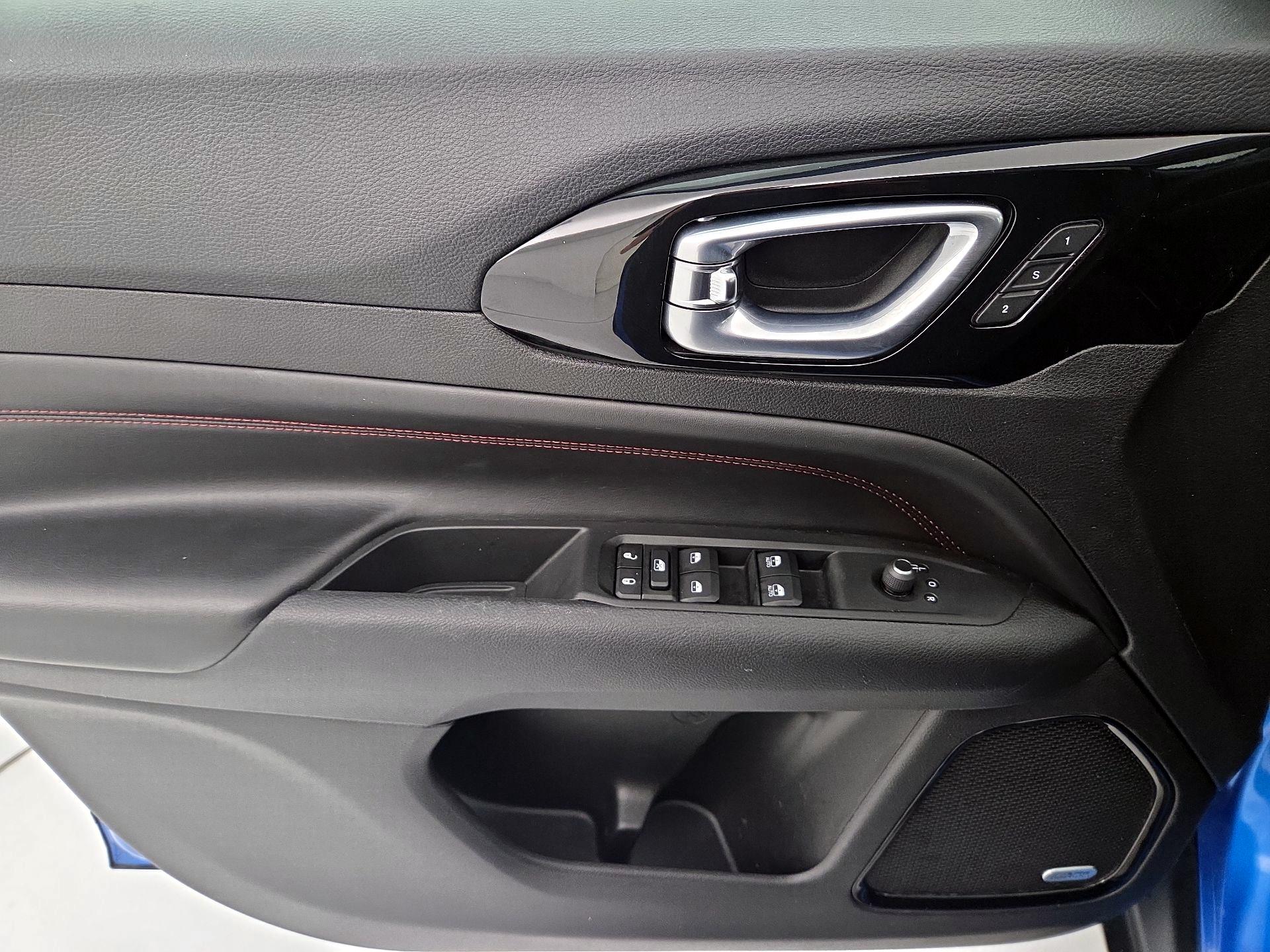 Thumbnail: 2022 Jeep Compass - 12