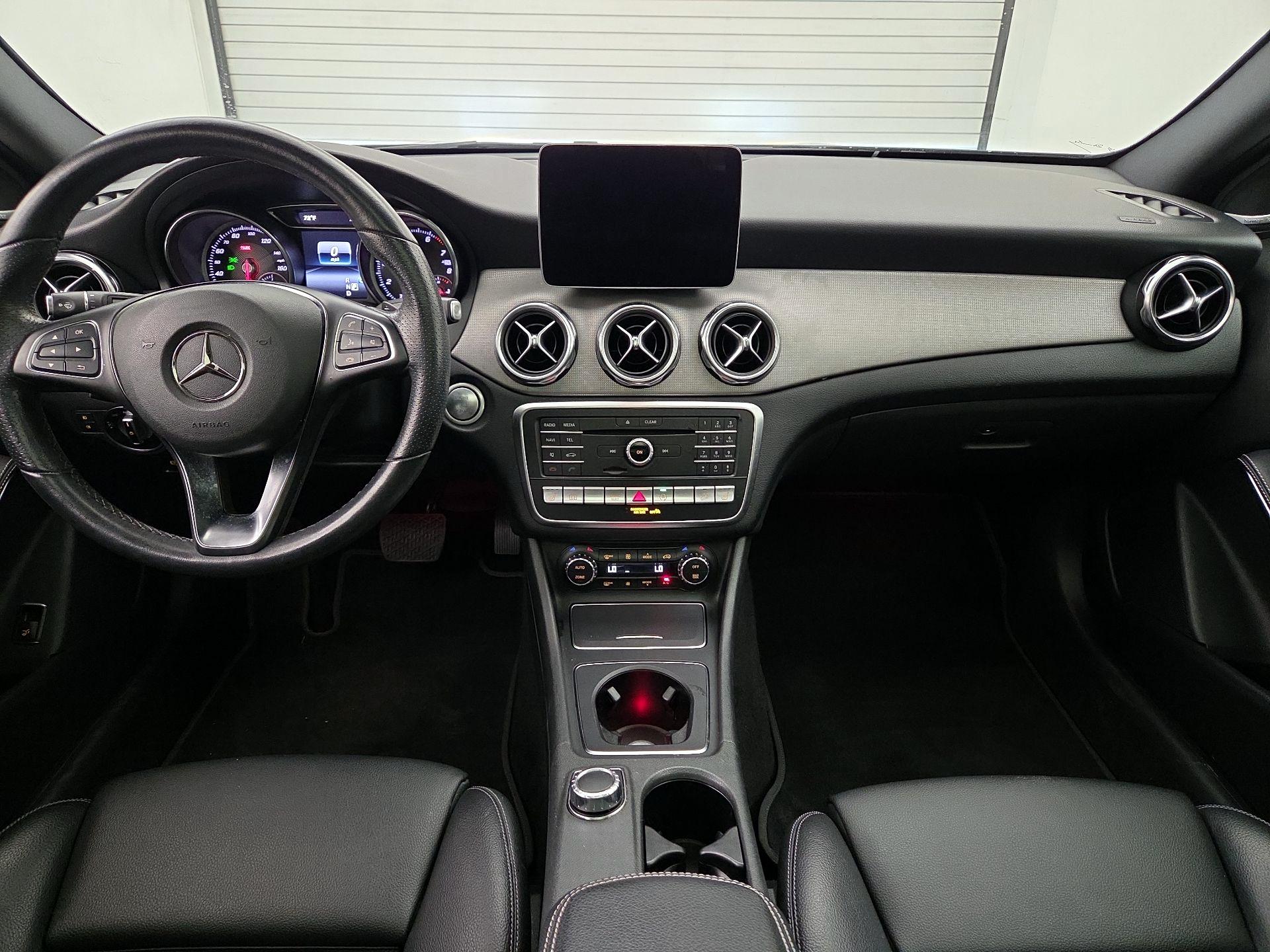 Thumbnail: 2020 Mercedes-Benz GLA - 9