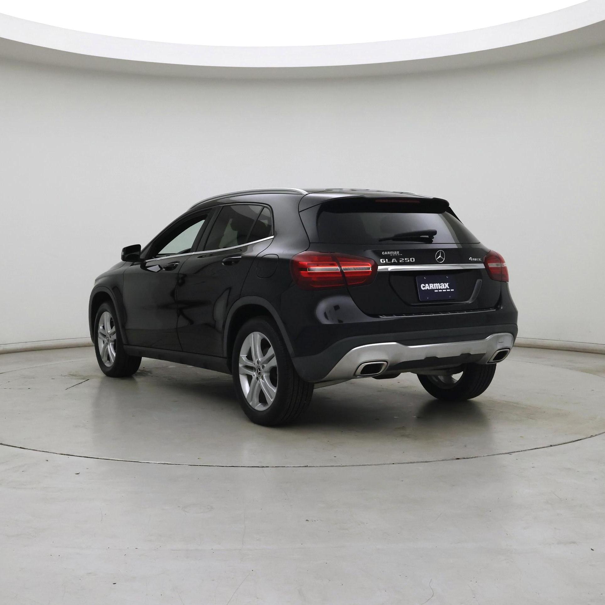 Thumbnail: 2020 Mercedes-Benz GLA - 2