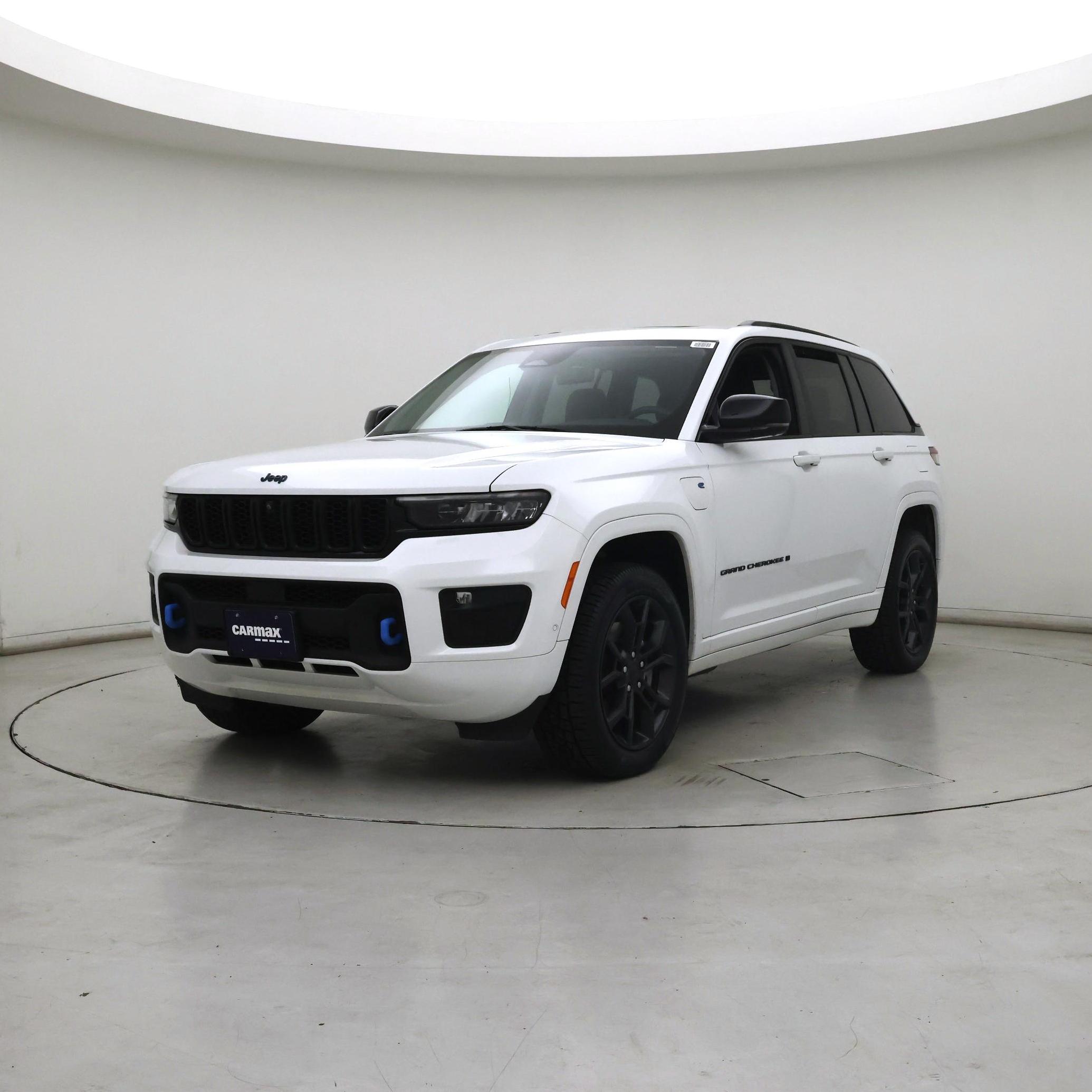 Thumbnail: 2023 Jeep Grand Cherokee - 4